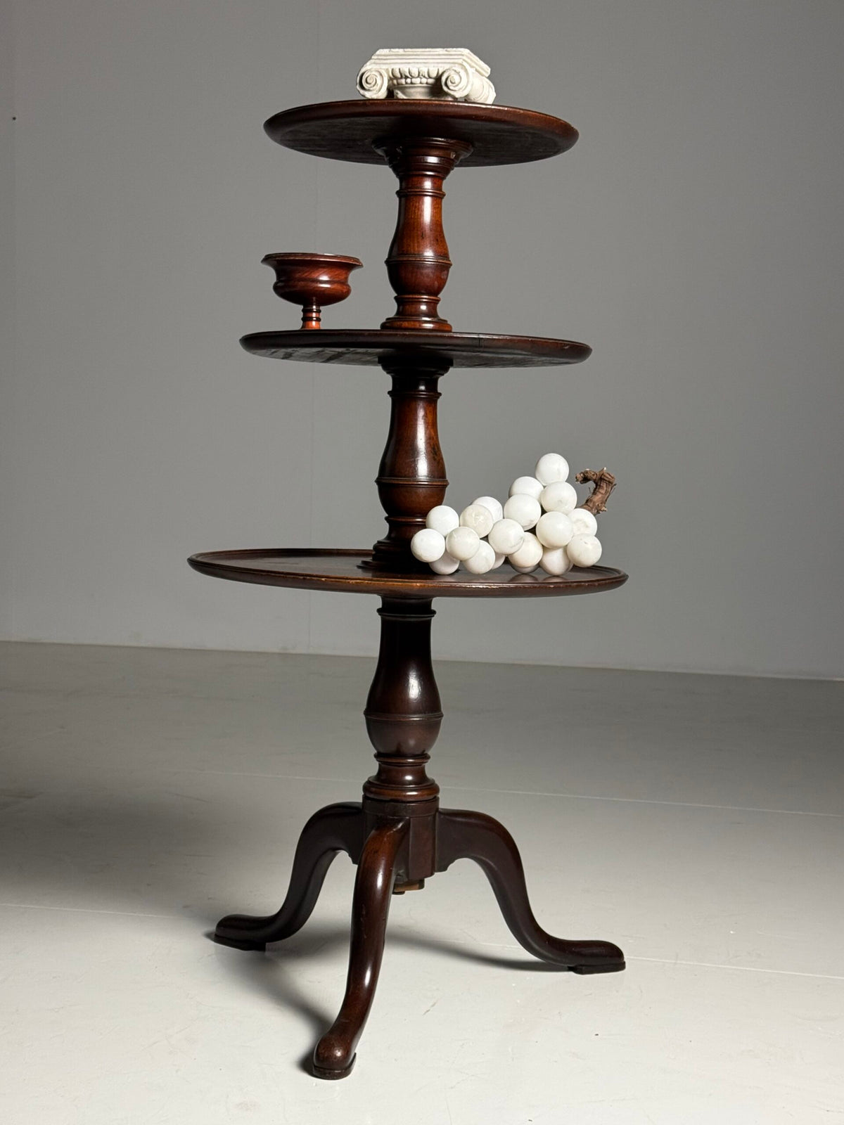 English Tripod Etagere Table, 19th Century, photo 4