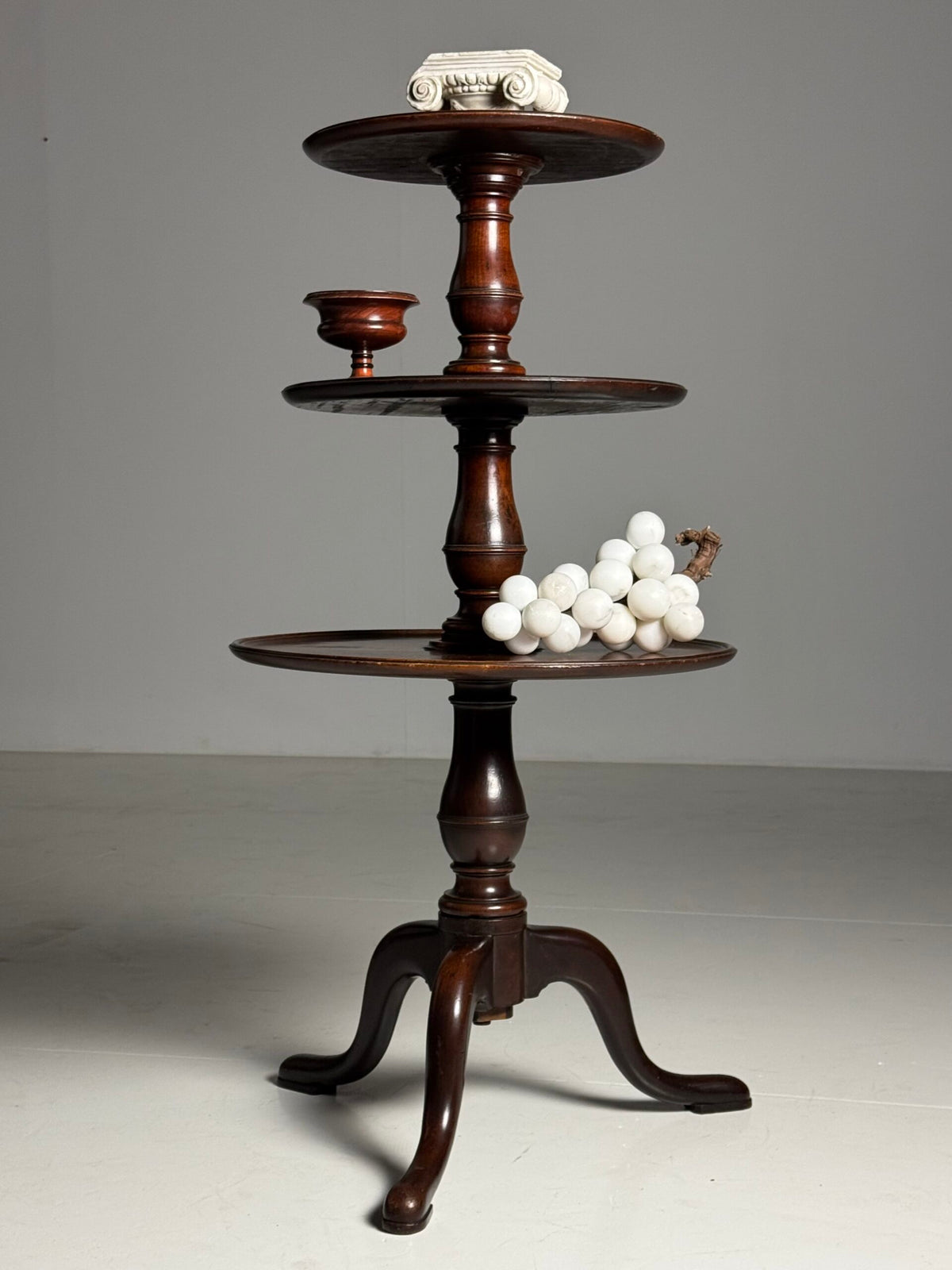 English Tripod Etagere Table, 19th Century, photo 3