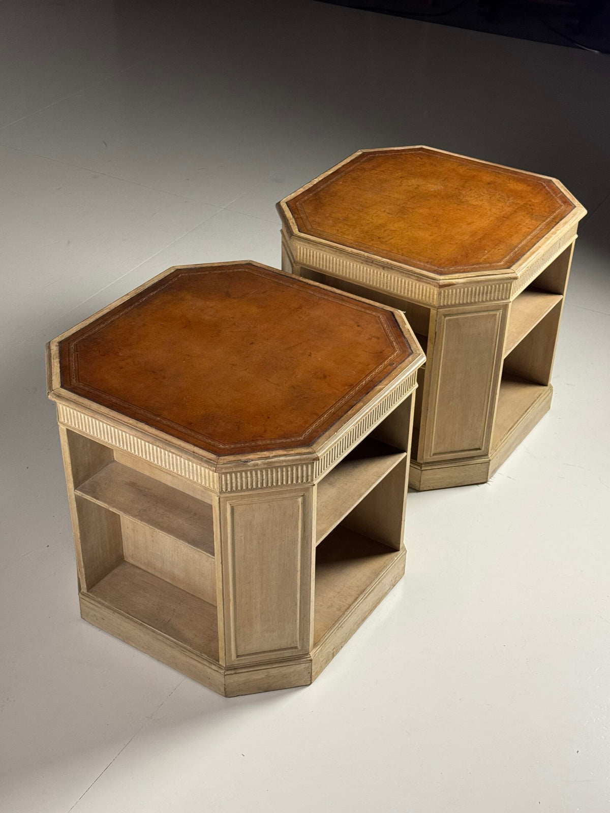 Pair of Classic Shop Display Pieces with Patinated Leather, 20th Century, photo 10