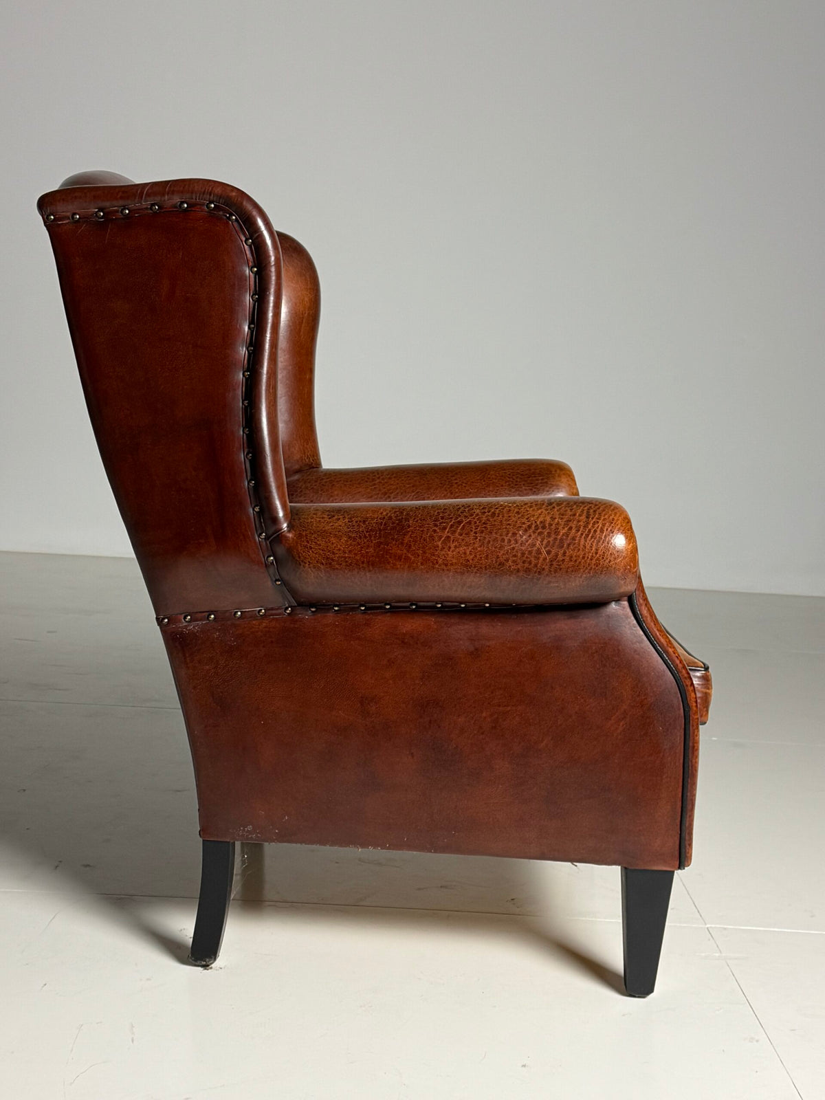 Sheepskin Wingback Club Armchair, photo 10