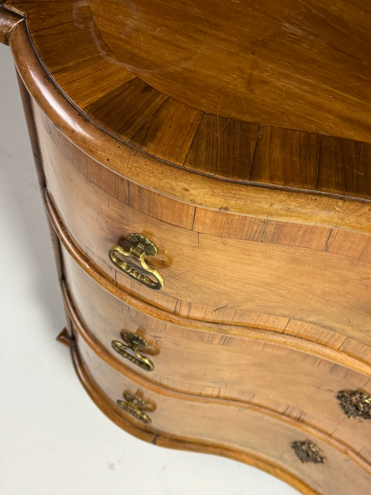 South German Serpentine Chest of Drawers, 18th Century, photo 24