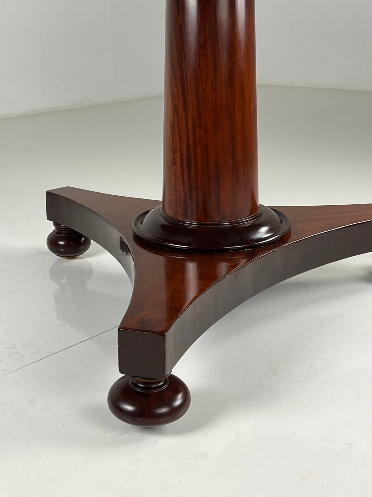 Large Mahogany Tilt Top Center Table, 19th Century, photo 17