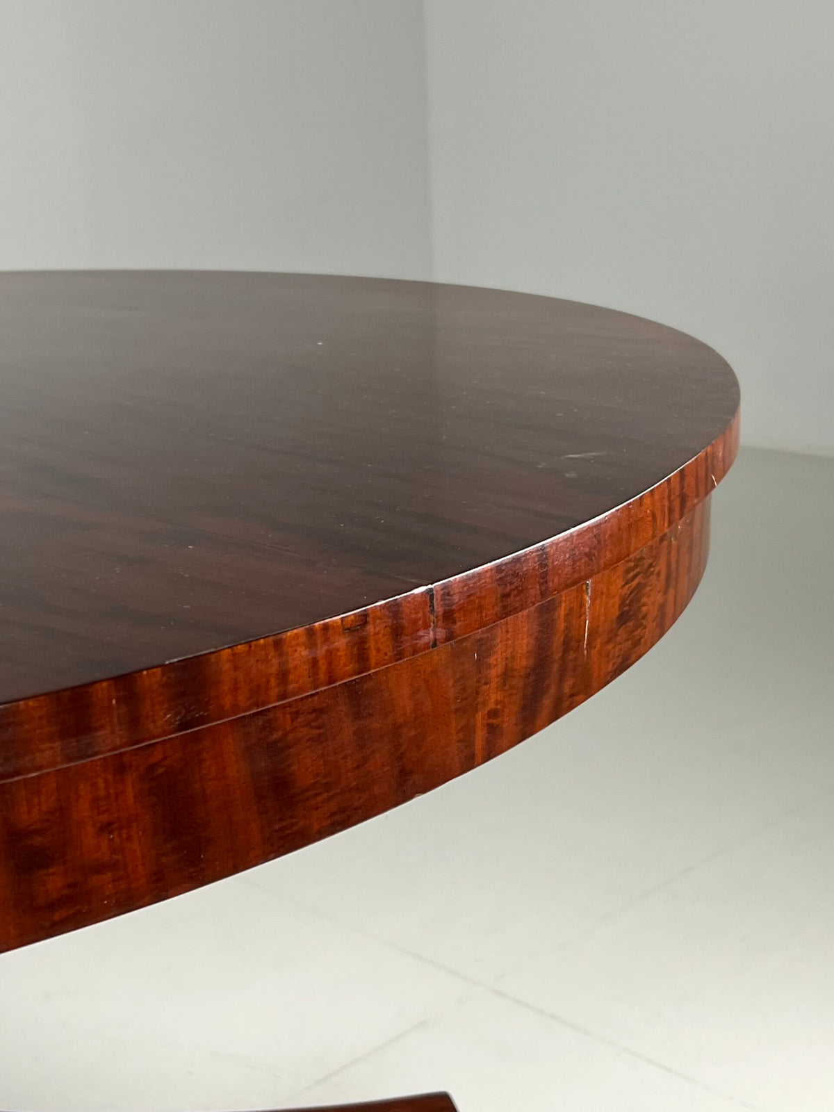 Large Mahogany Tilt Top Center Table, 19th Century, photo 14