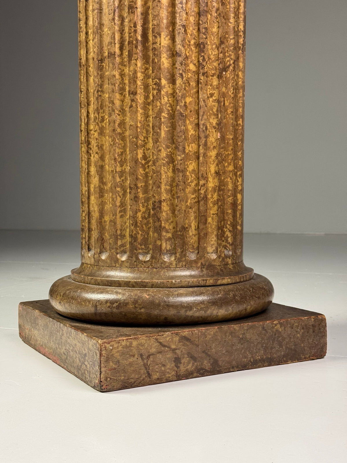 French Faux Marbre Painted Pine Column, 19th Century, photo 4