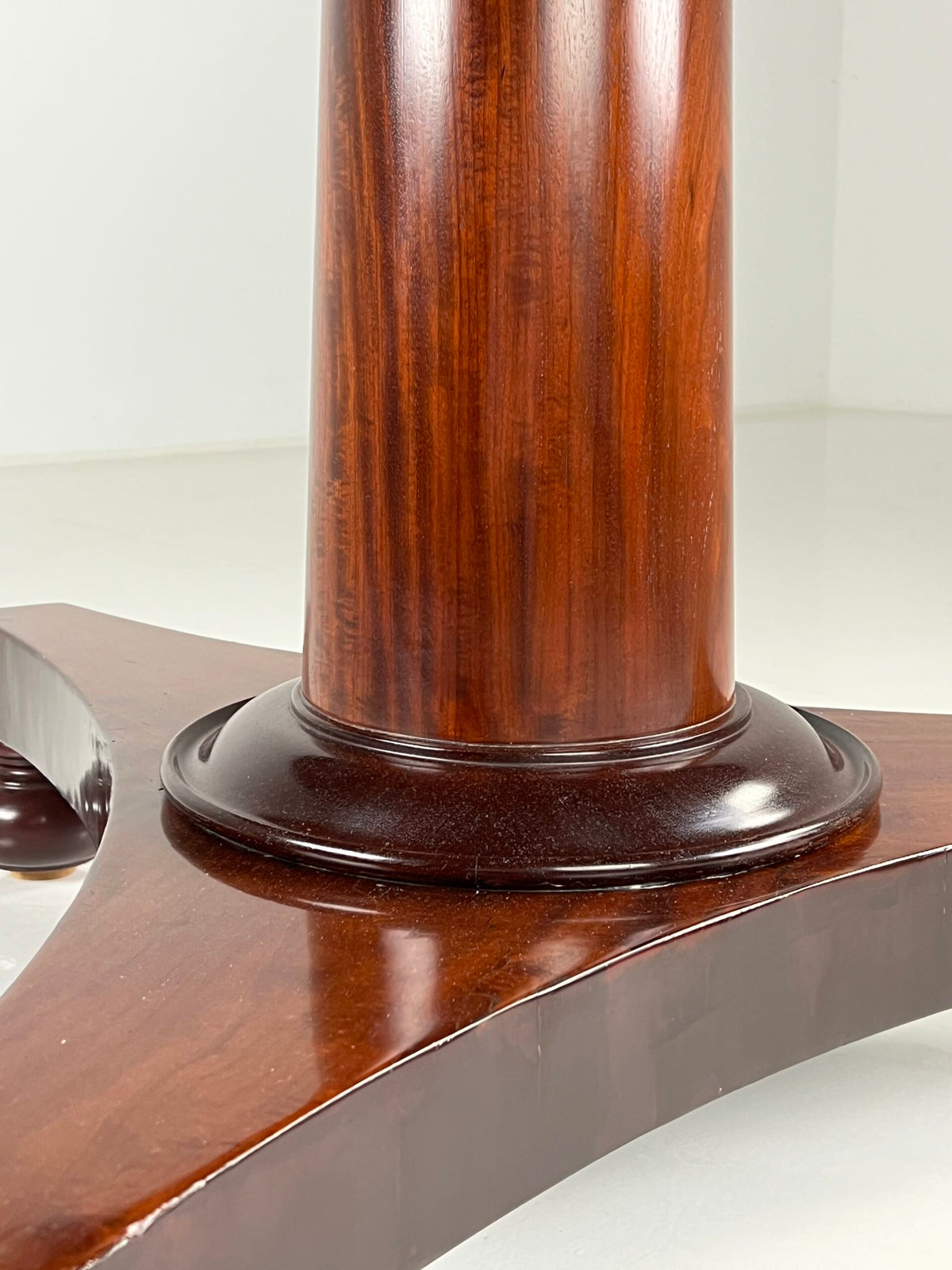 Large Mahogany Tilt Top Center Table, 19th Century, photo 12