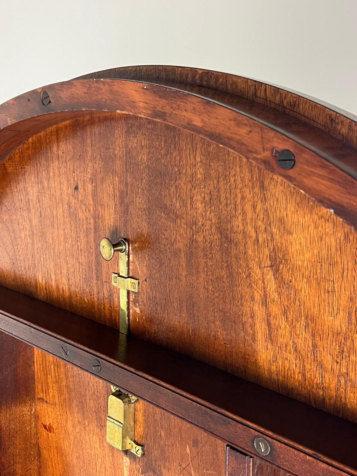 Large Mahogany Tilt Top Center Table, 19th Century, photo 6
