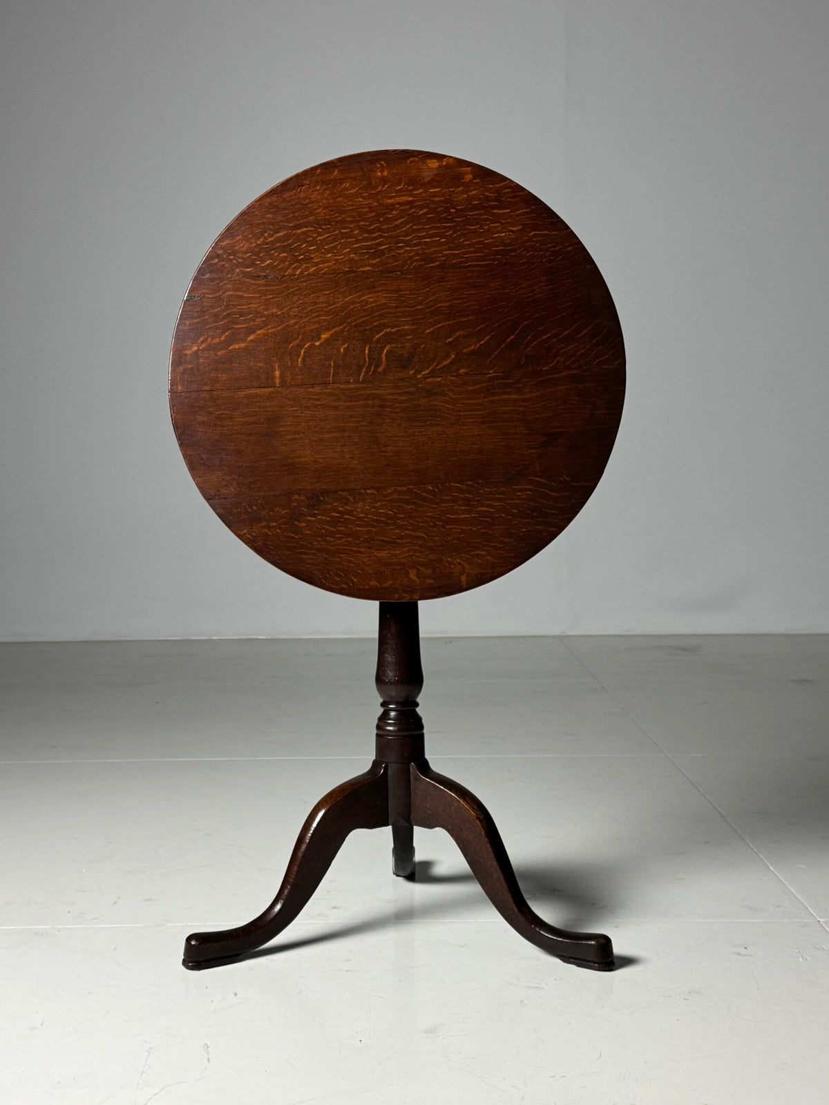 English Oak Tilt Top Table, 19th Century, photo 1