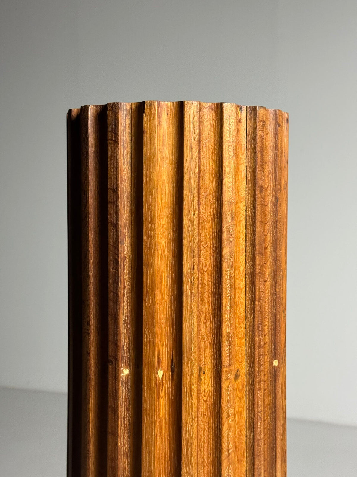 French Solid Oak Column Pedestal, Mid 20th Century, photo 3