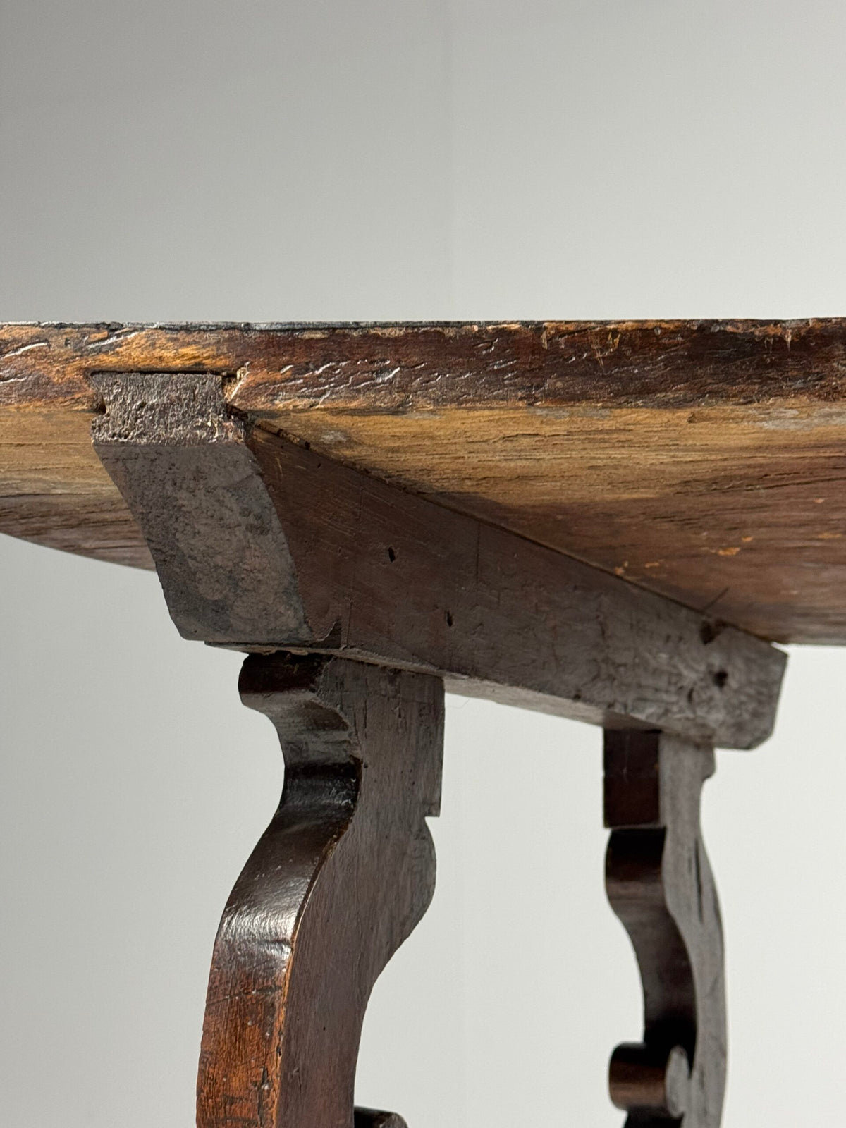 Pair of Italian Walnut Demi Lune Console Tables, 18th Century, photo 6
