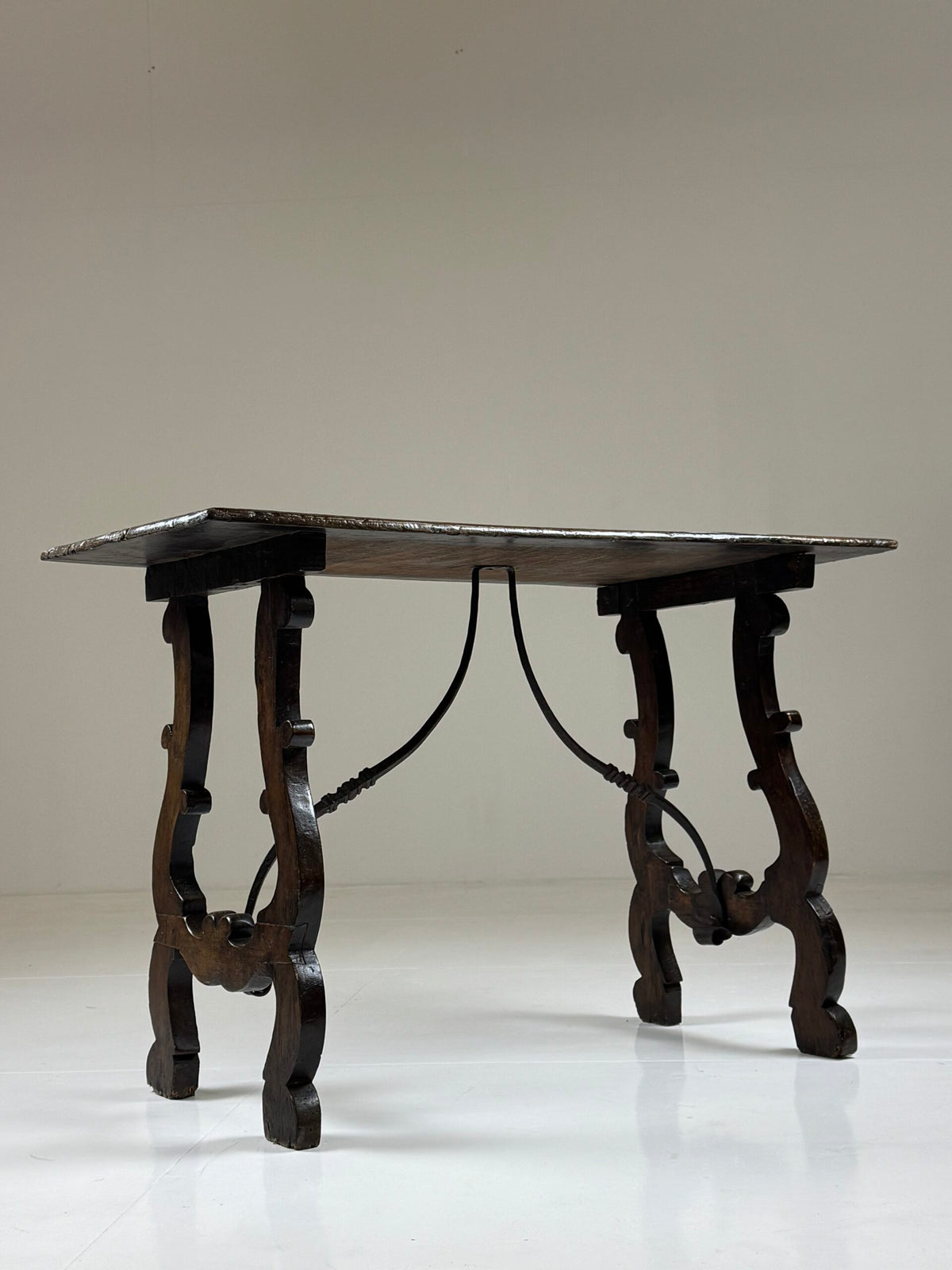 Italian Walnut Console Table, 18th Century, photo 25