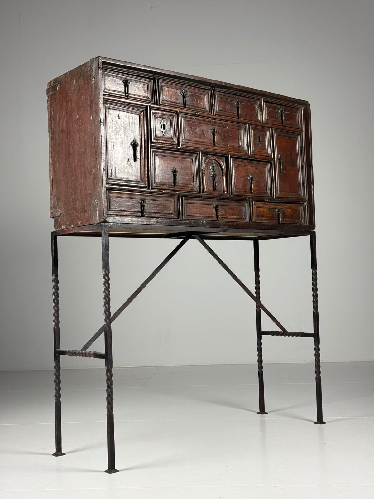 Spanish Walnut Vargueno, c. 1700, photo 4
