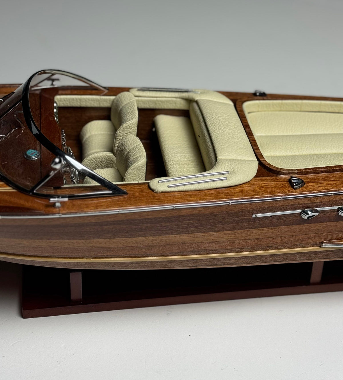 Riva Aquarama Scale Model Boat, 1:12, photo 14