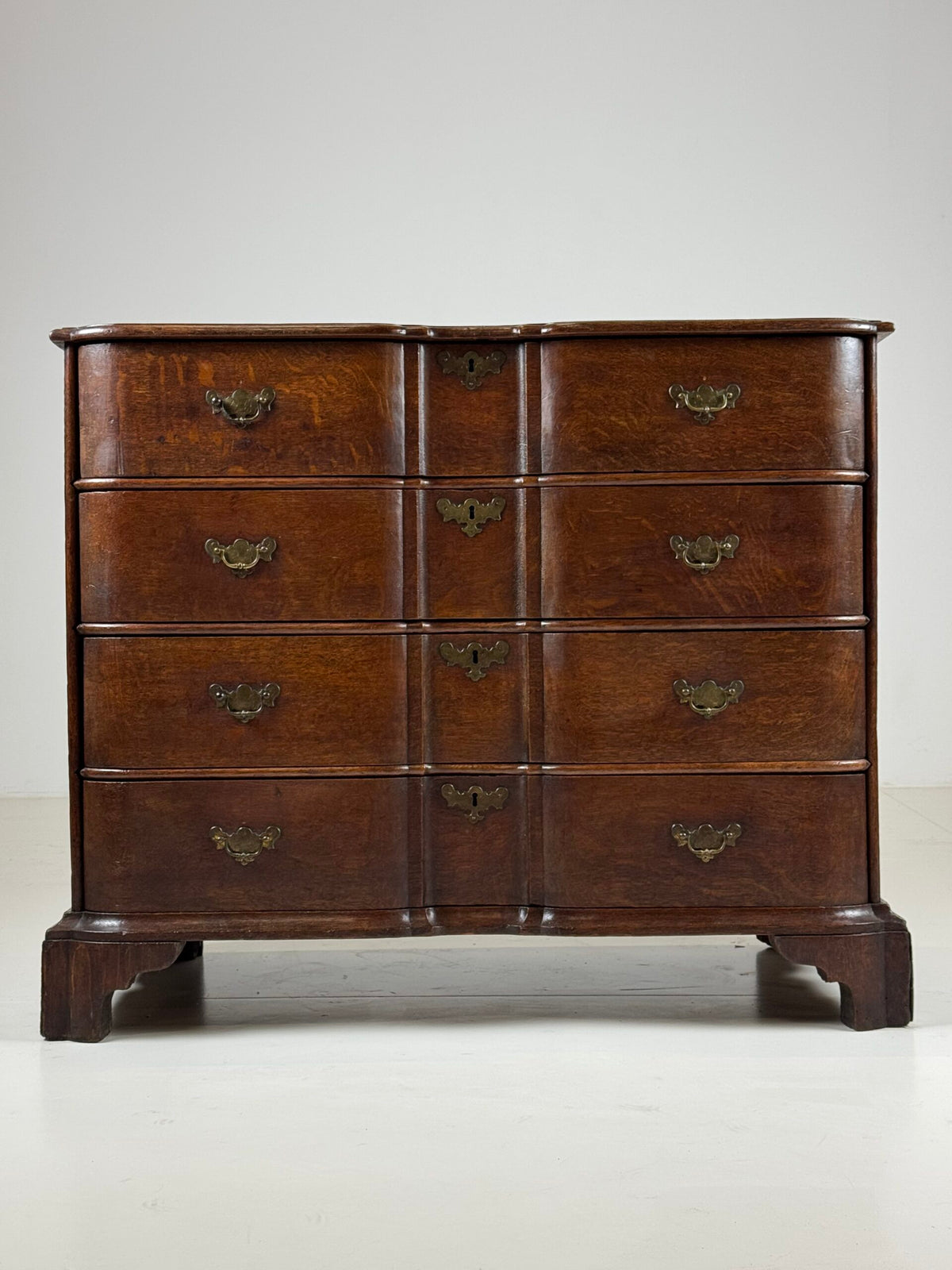 Dutch Oak Serpentine Chest of Drawers, c. 1760, photo 7
