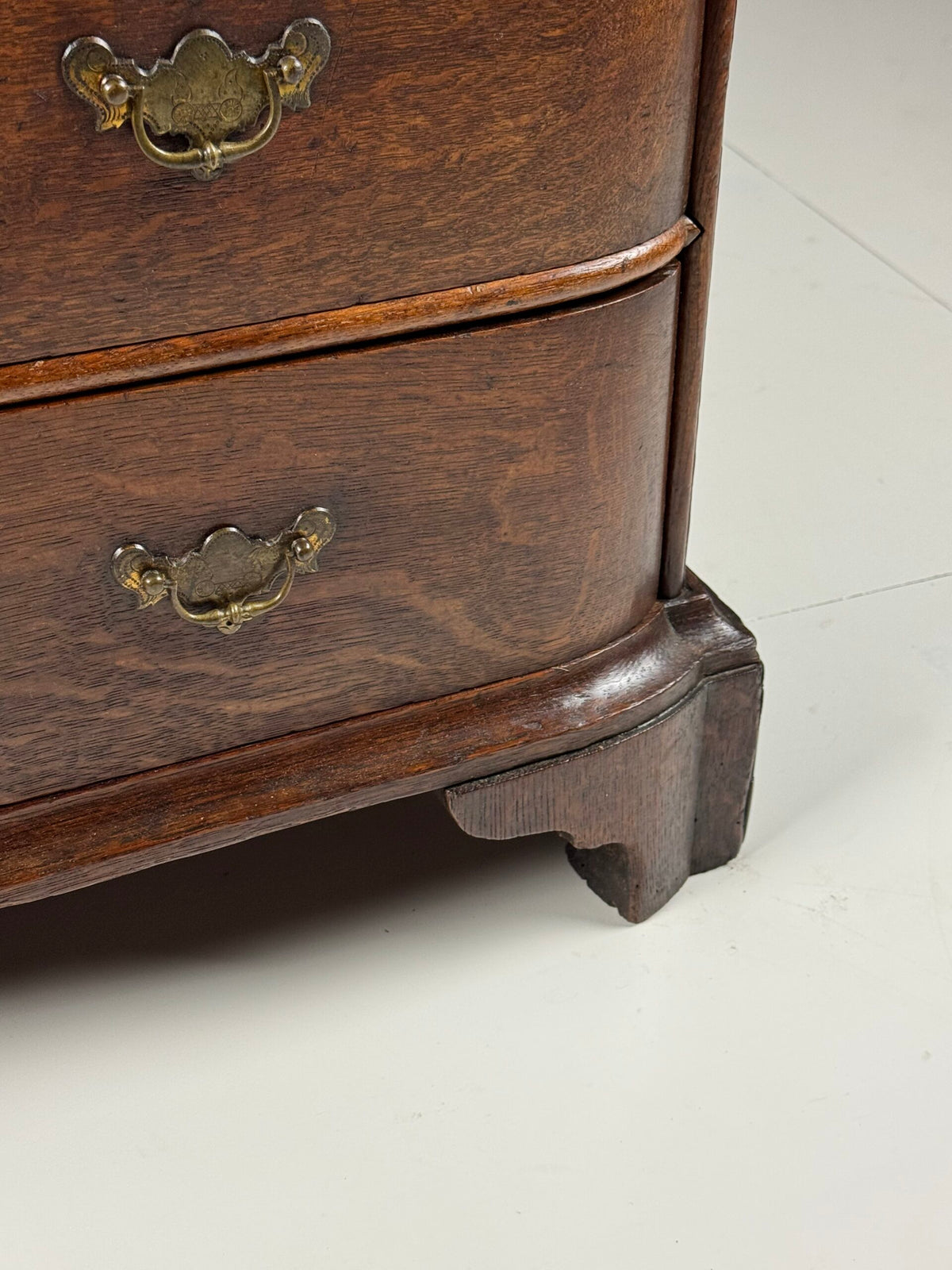 Dutch Oak Serpentine Chest of Drawers, c. 1760, photo 15