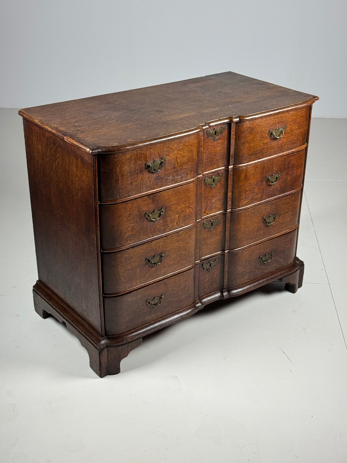 Dutch Oak Serpentine Chest of Drawers, c. 1760, photo 19