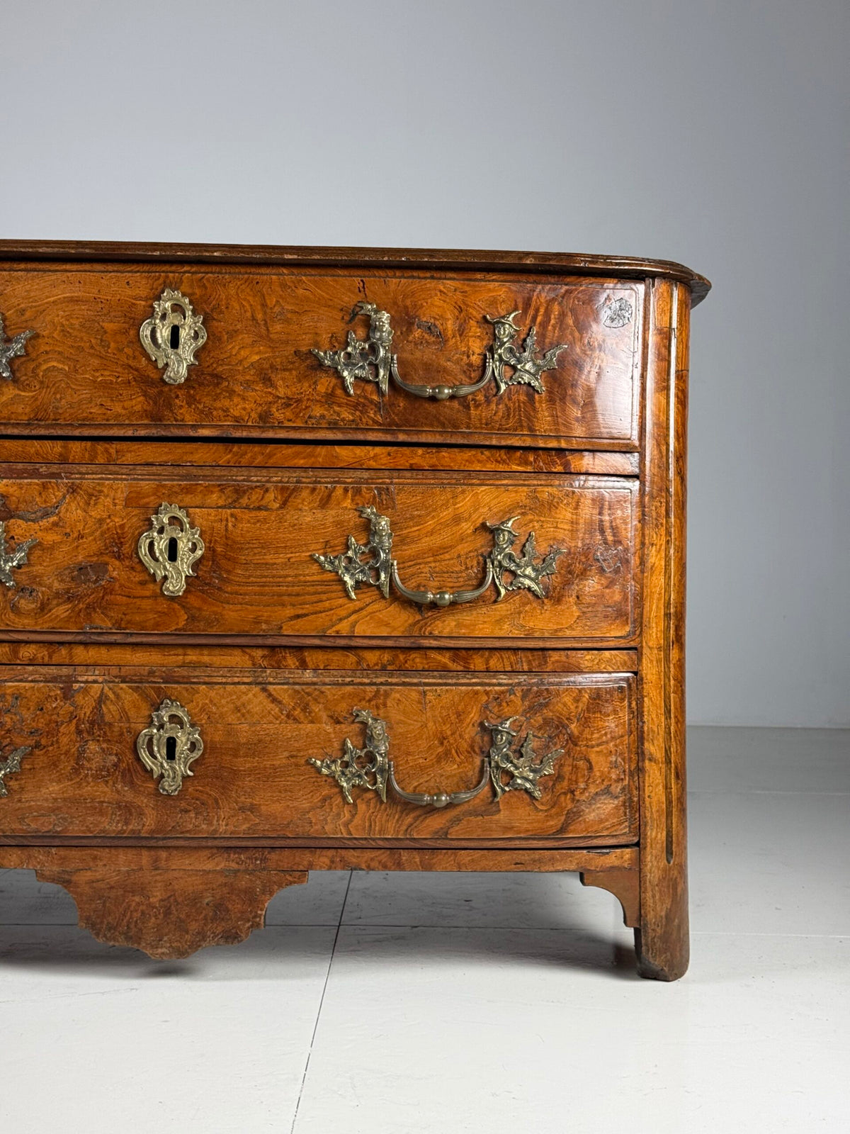Large French Commode with Three Drawers, 18th Century, photo 27
