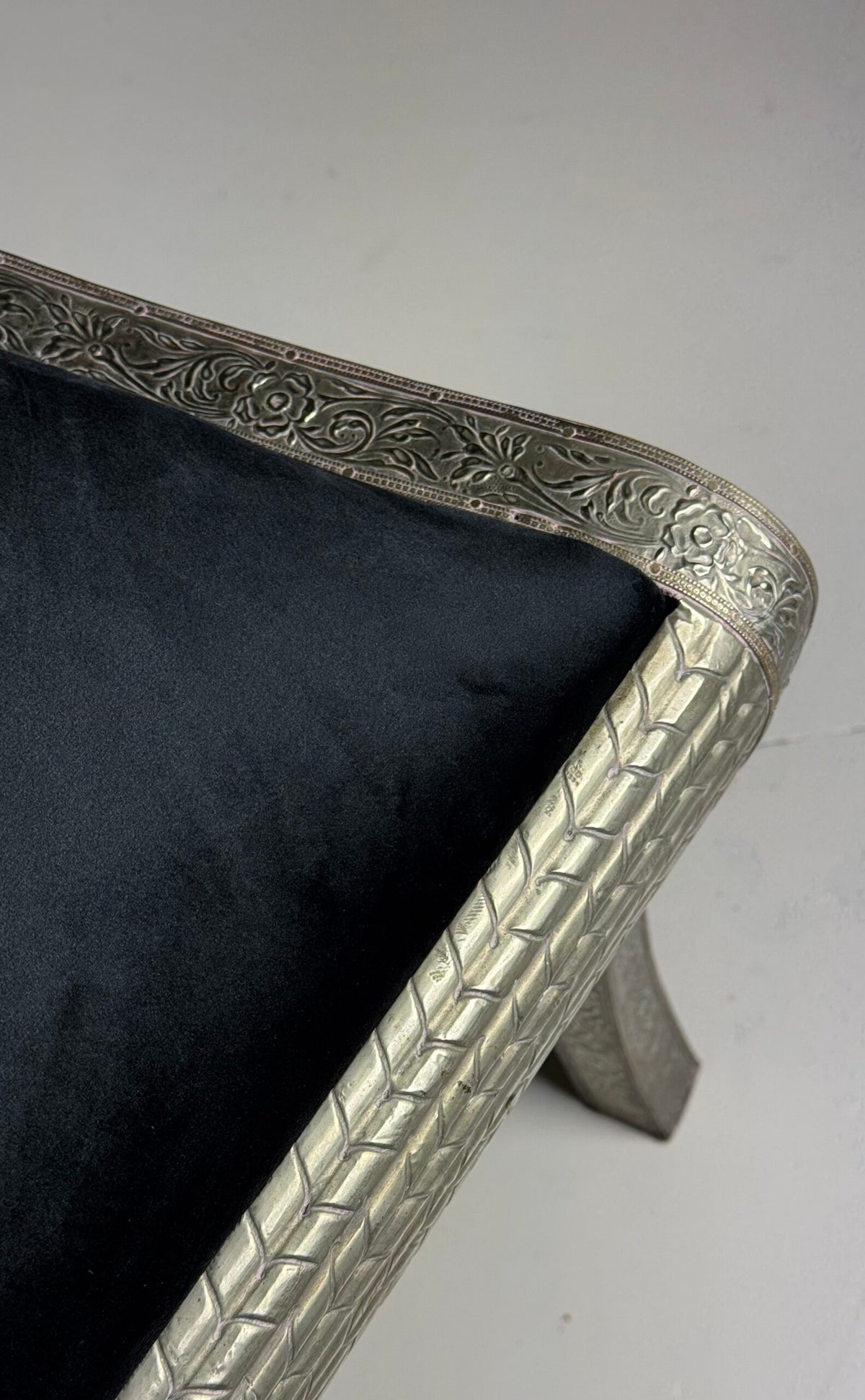 Set of Four Anglo-Indian Dowry Chairs with Tin Cladding, photo 13