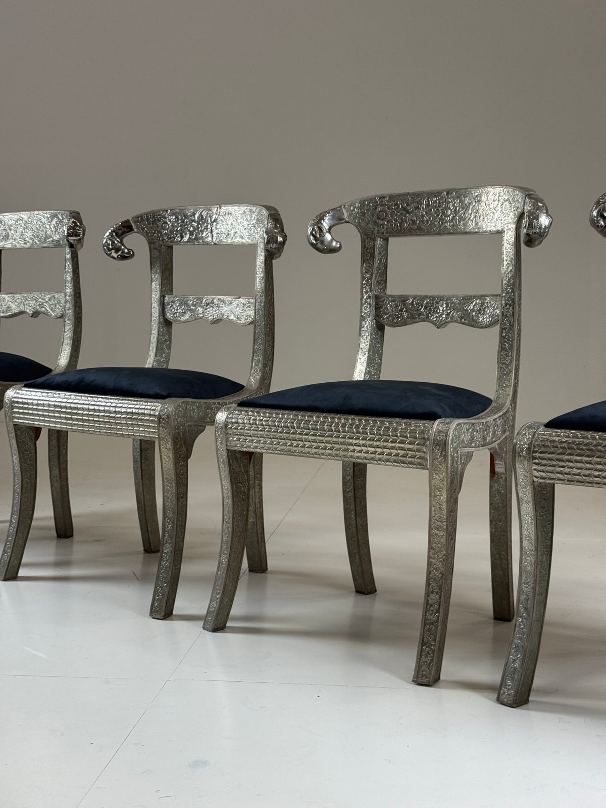 Set of Four Anglo-Indian Dowry Chairs with Tin Cladding, photo 31