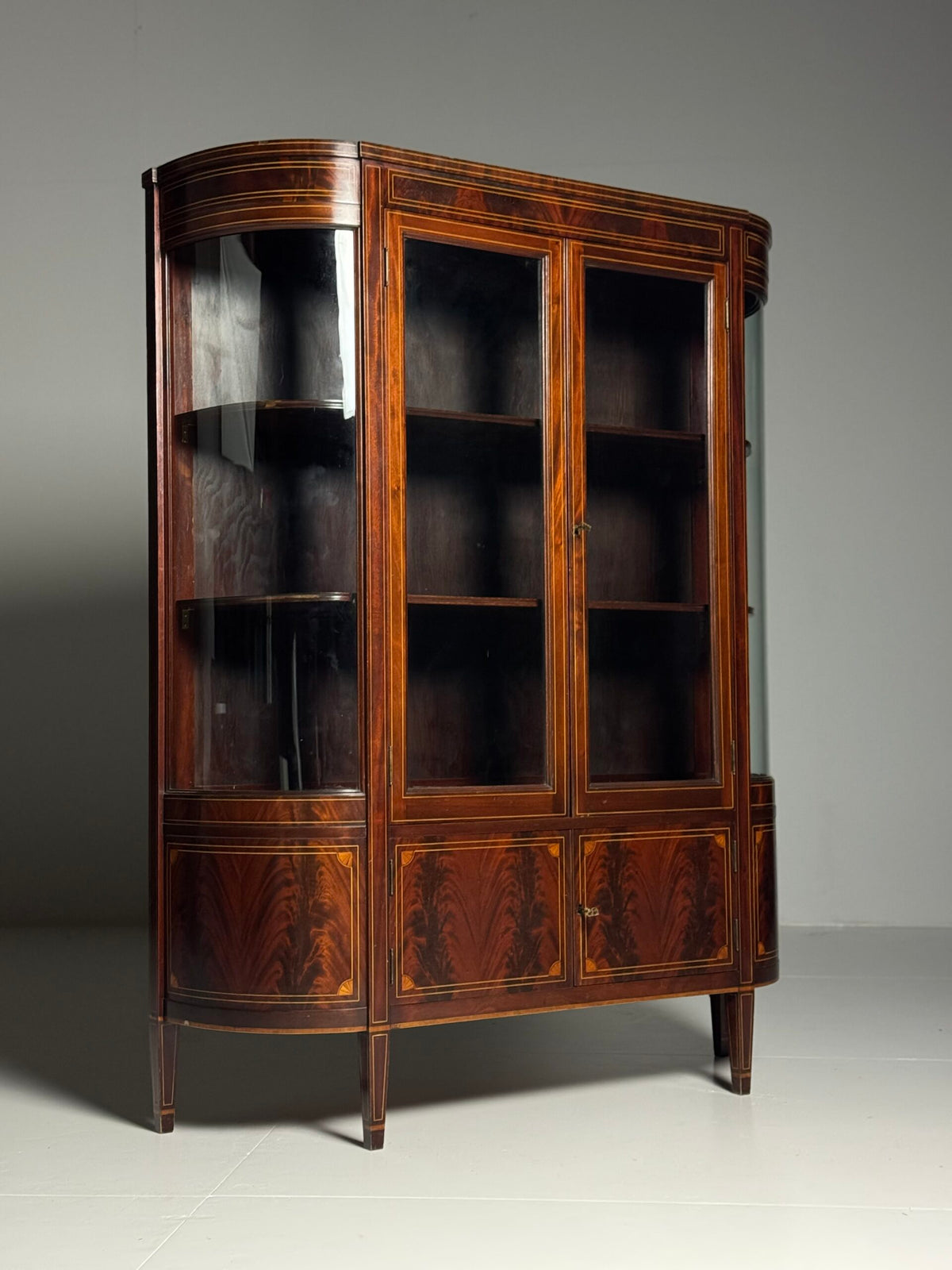 American Mahogany Display Cabinet by Geo. C. Flint Co., 1920 to 1940, photo 19