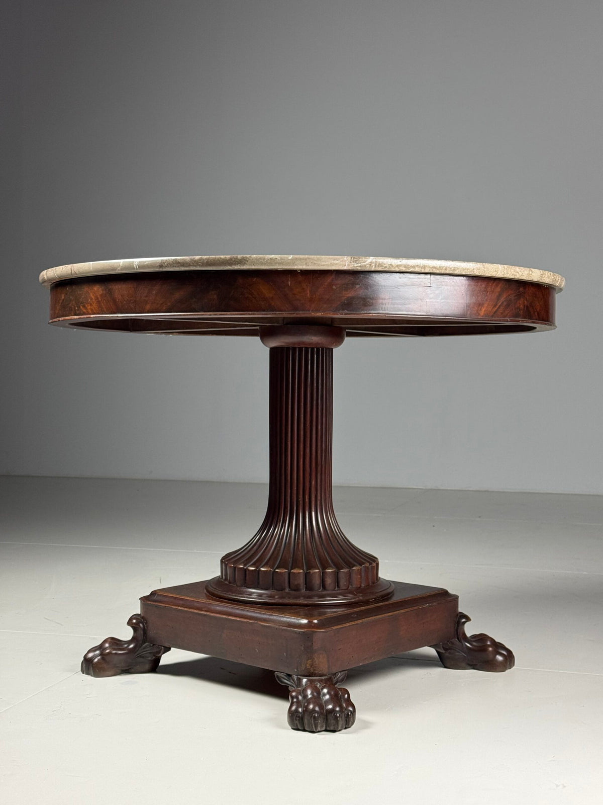 Early 19th Century French Mahogany Center Table with Claw Feet, photo 7