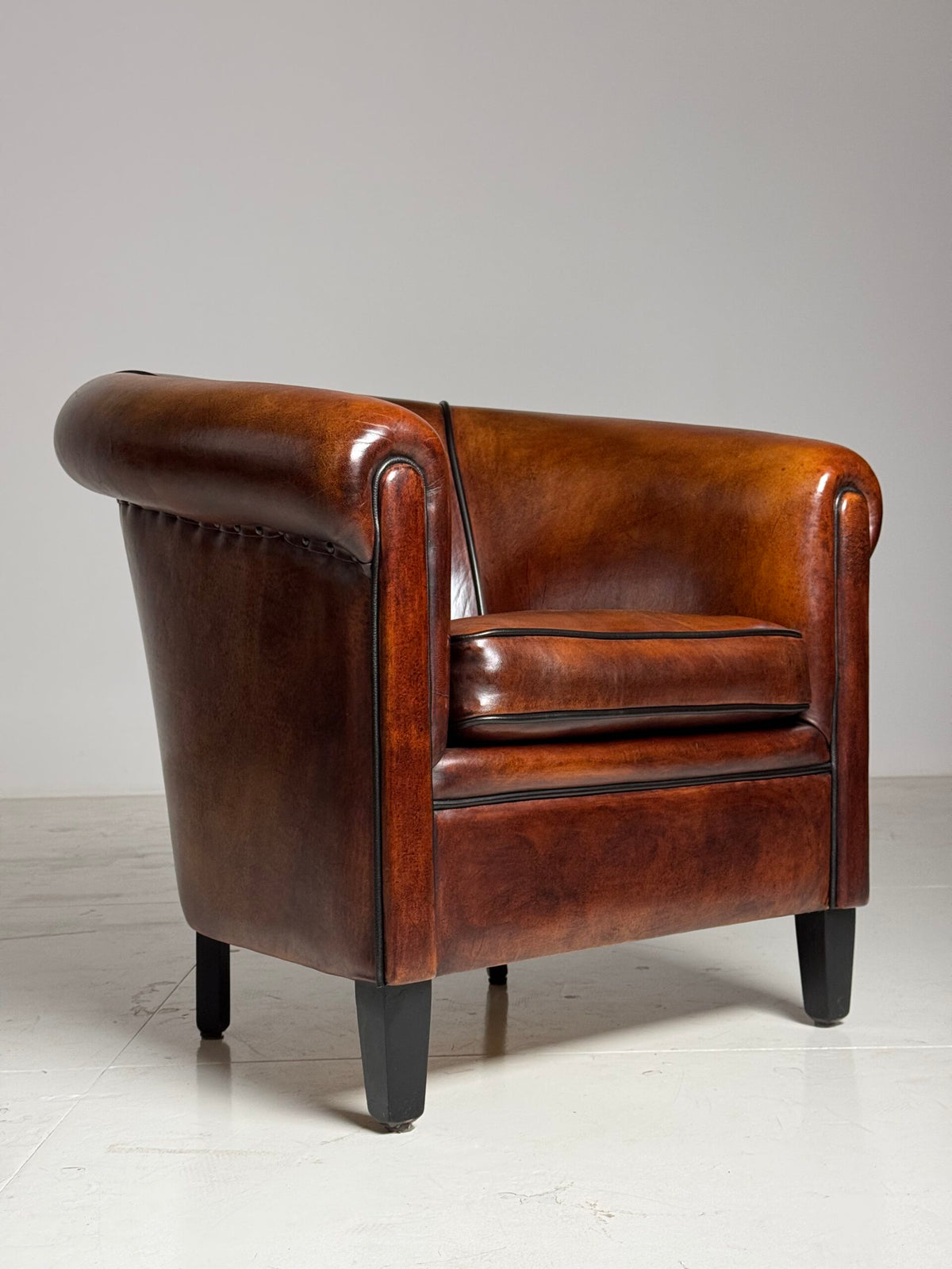 Pair of Dutch Lounge Atelier Sheepskin Club Chairs, photo 10