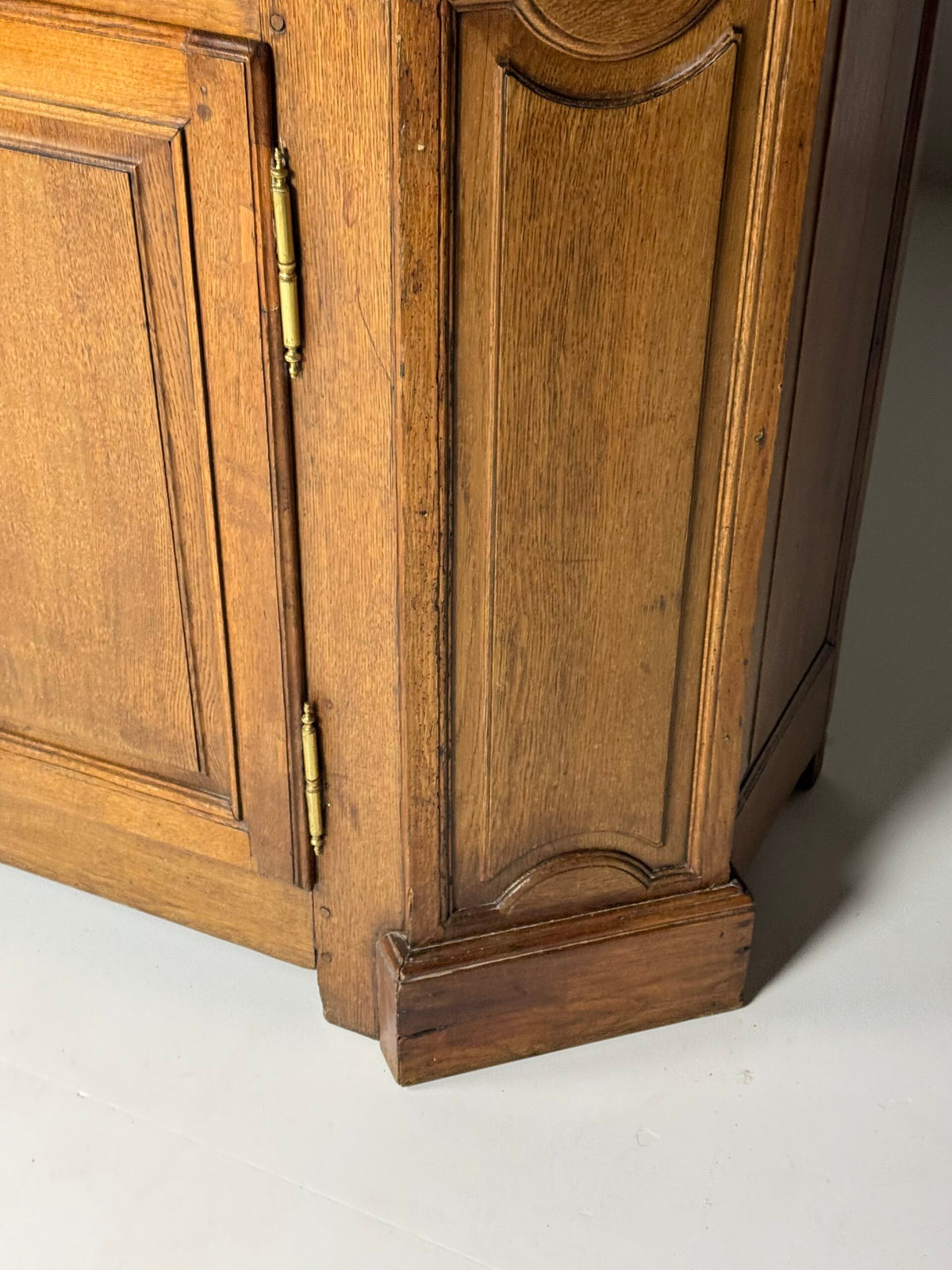 Very Large Belgian Oak Bookcase or Buffet Cabinet, c. 1800, photo 17