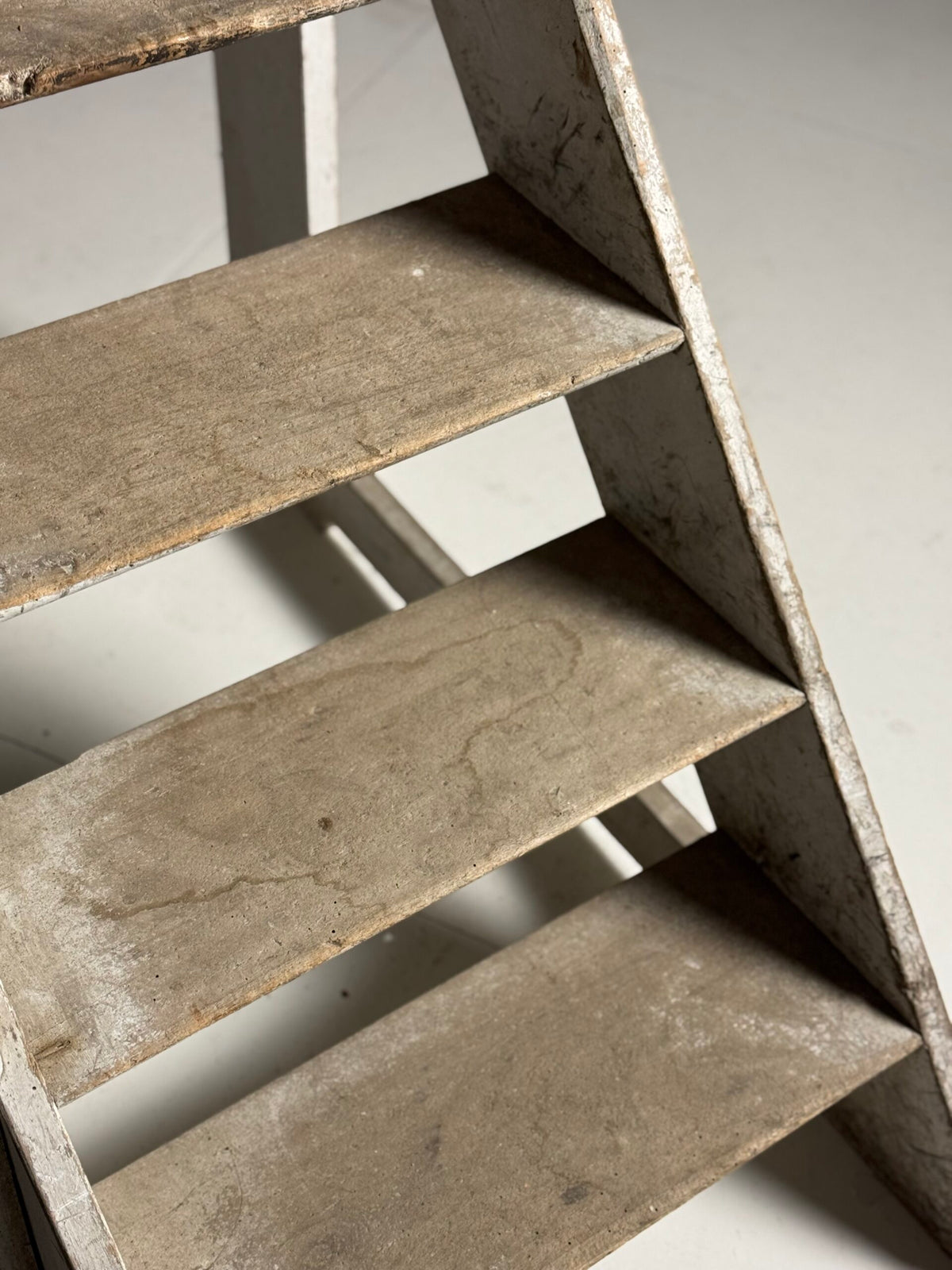 French Library Steps in Original Grey Paint, Early 20th Century, photo 7