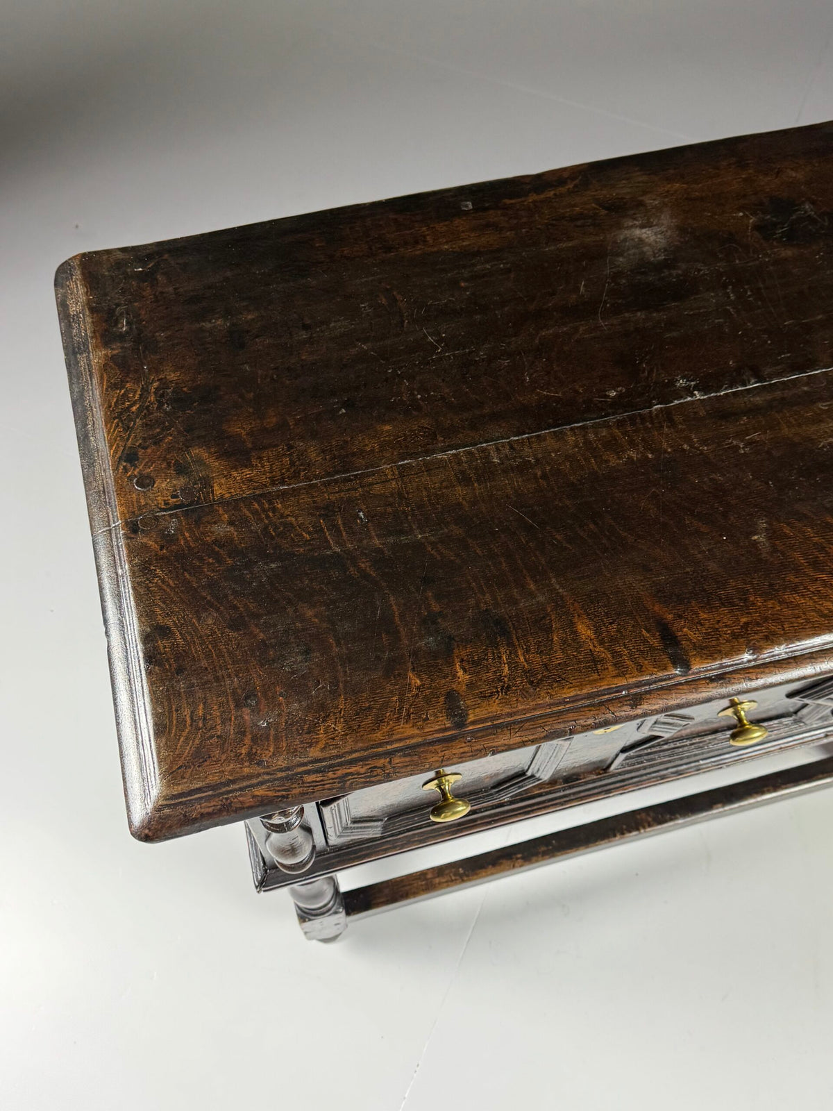English William and Mary Oak Dresser Base, Late 17th Century, photo 10