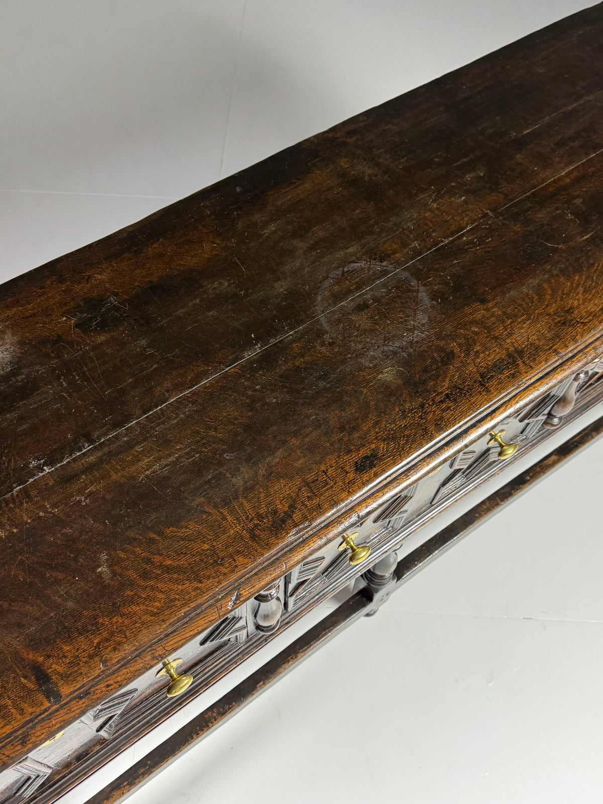 English William and Mary Oak Dresser Base, Late 17th Century, photo 9