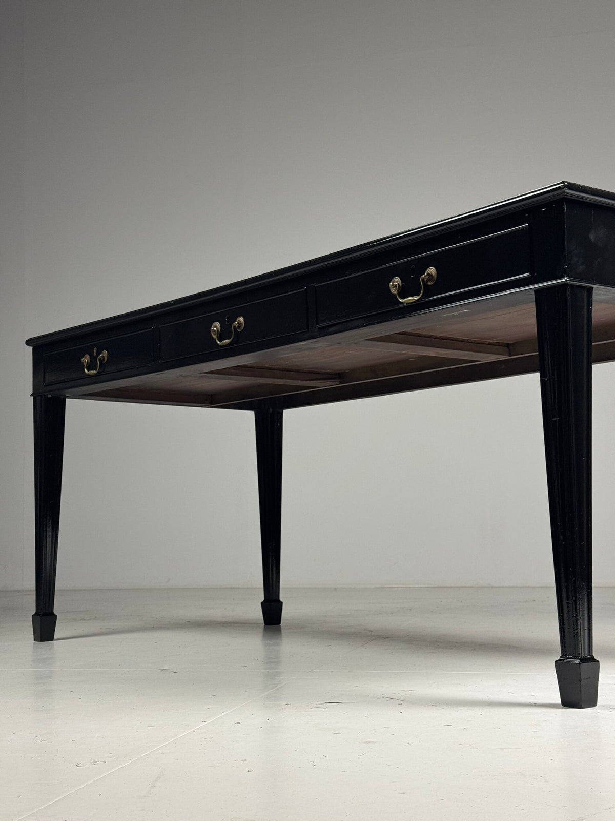 English Black Lacquered Mahogany Writing Table, Late 19th Century, photo 6