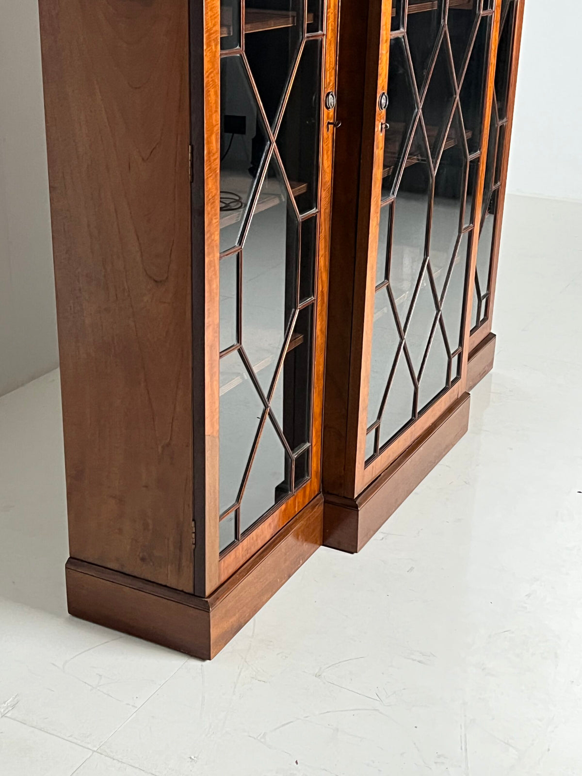 English Mahogany Breakfront Display Cabinet, 19th Century, photo 8