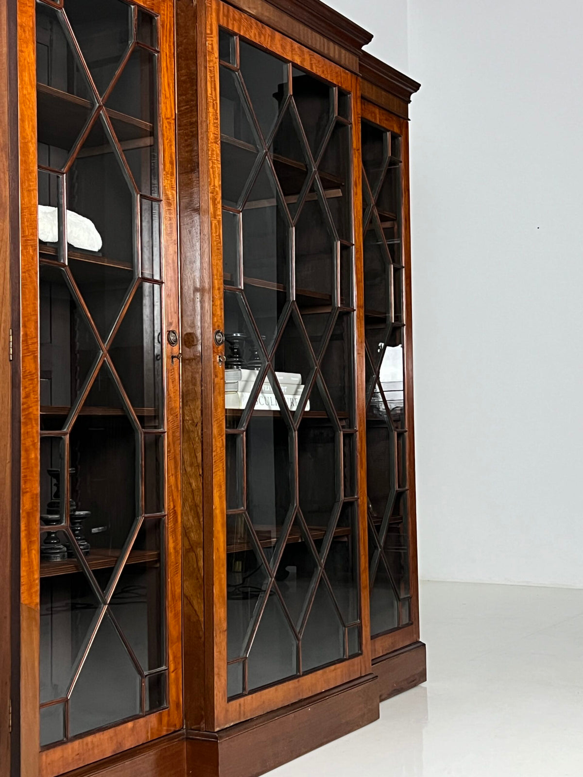 English Mahogany Breakfront Display Cabinet, 19th Century, photo 19