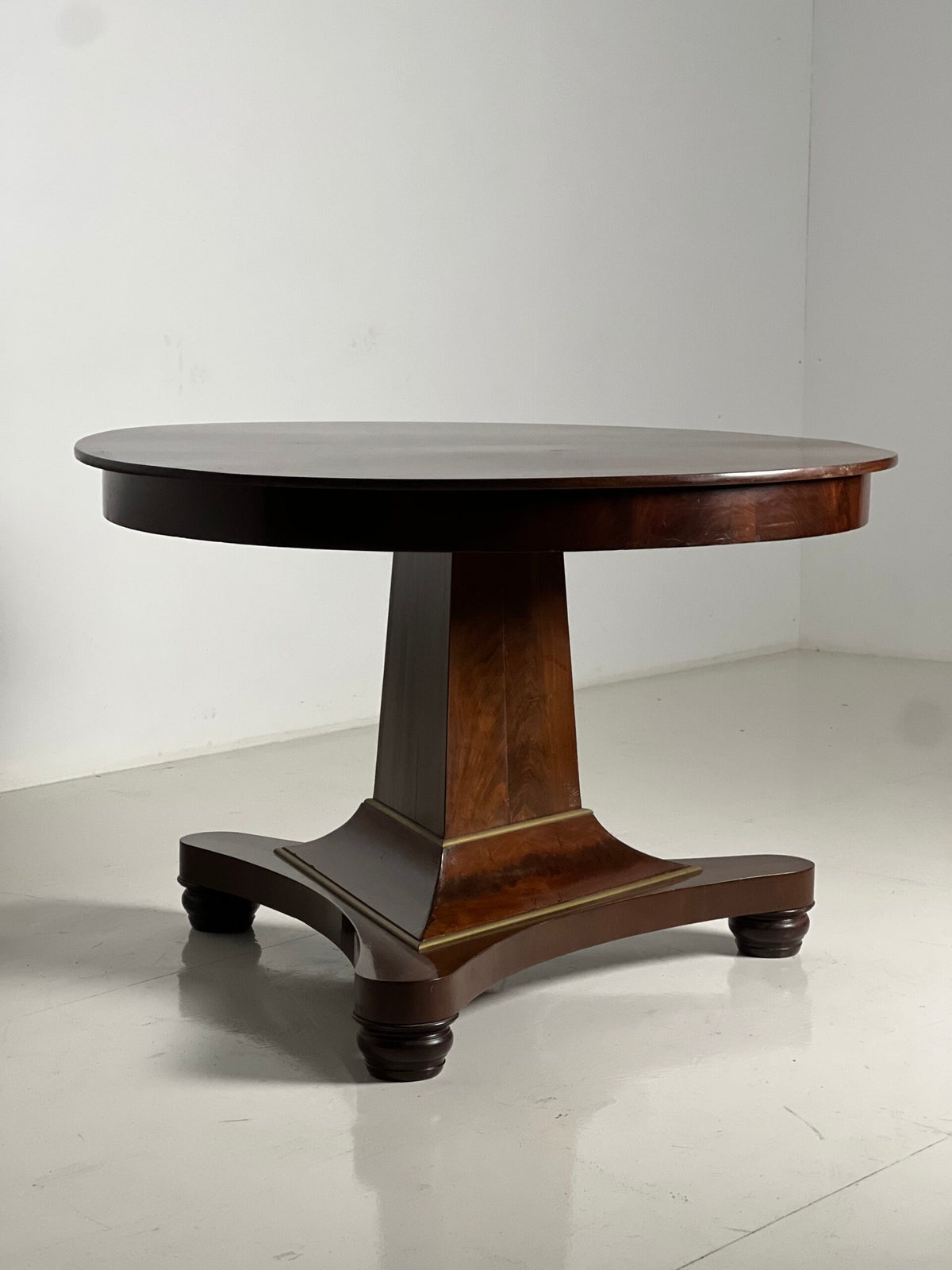 19th Century Mahogany Center Table, photo 3