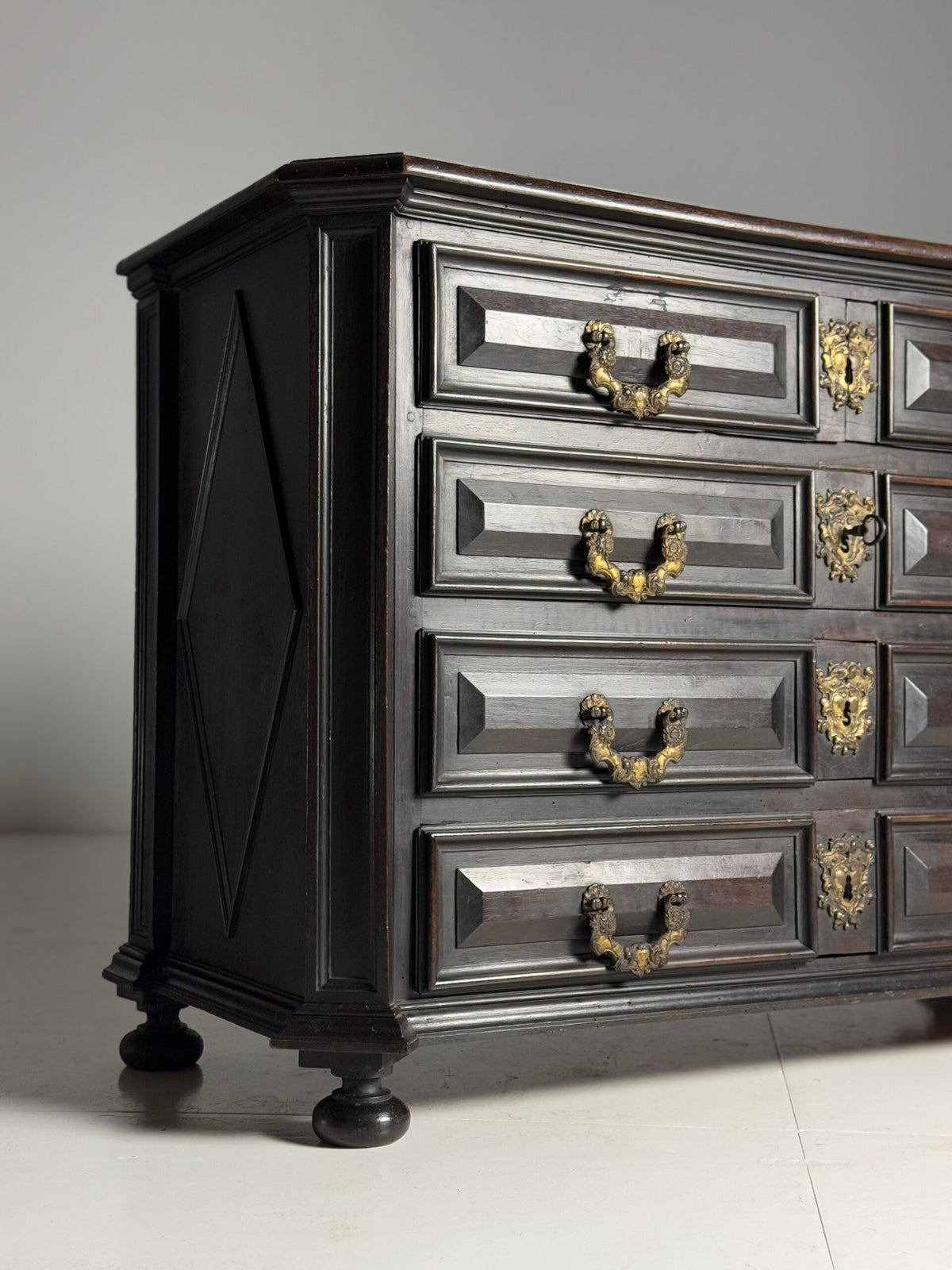Italian Solid Walnut Commode, 18th Century, photo 28