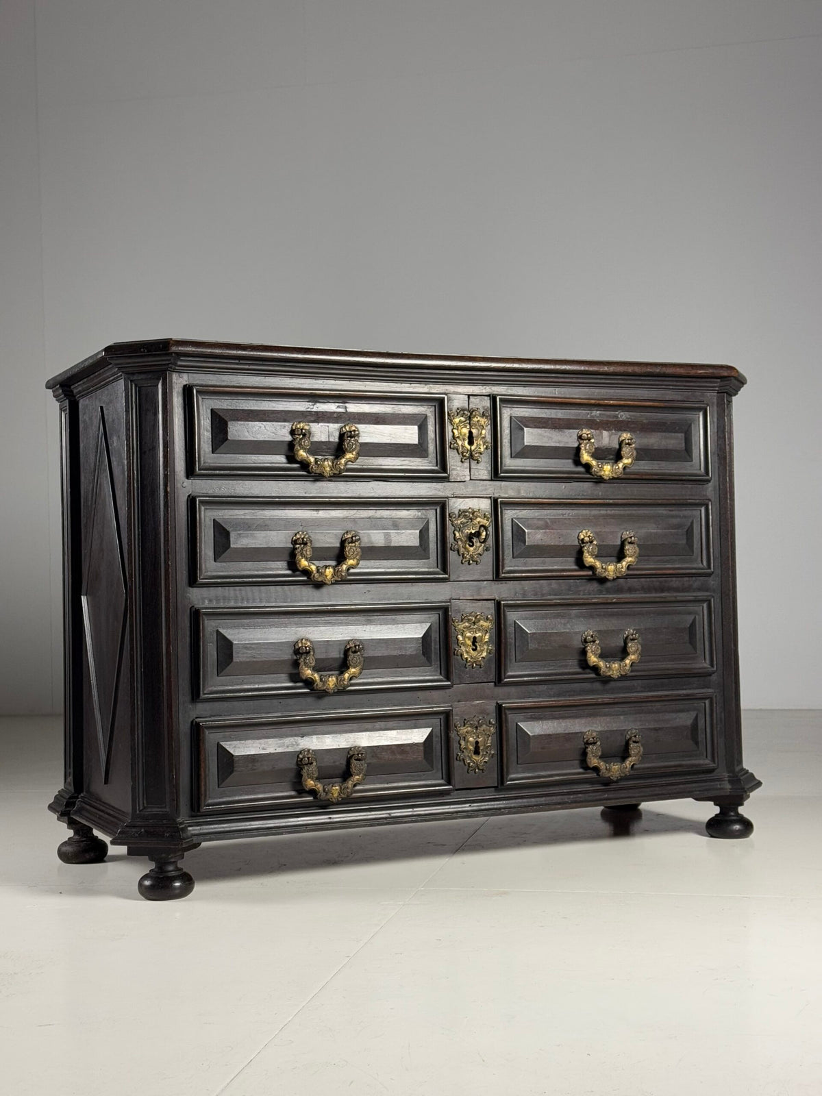 Italian Solid Walnut Commode, 18th Century, photo 26