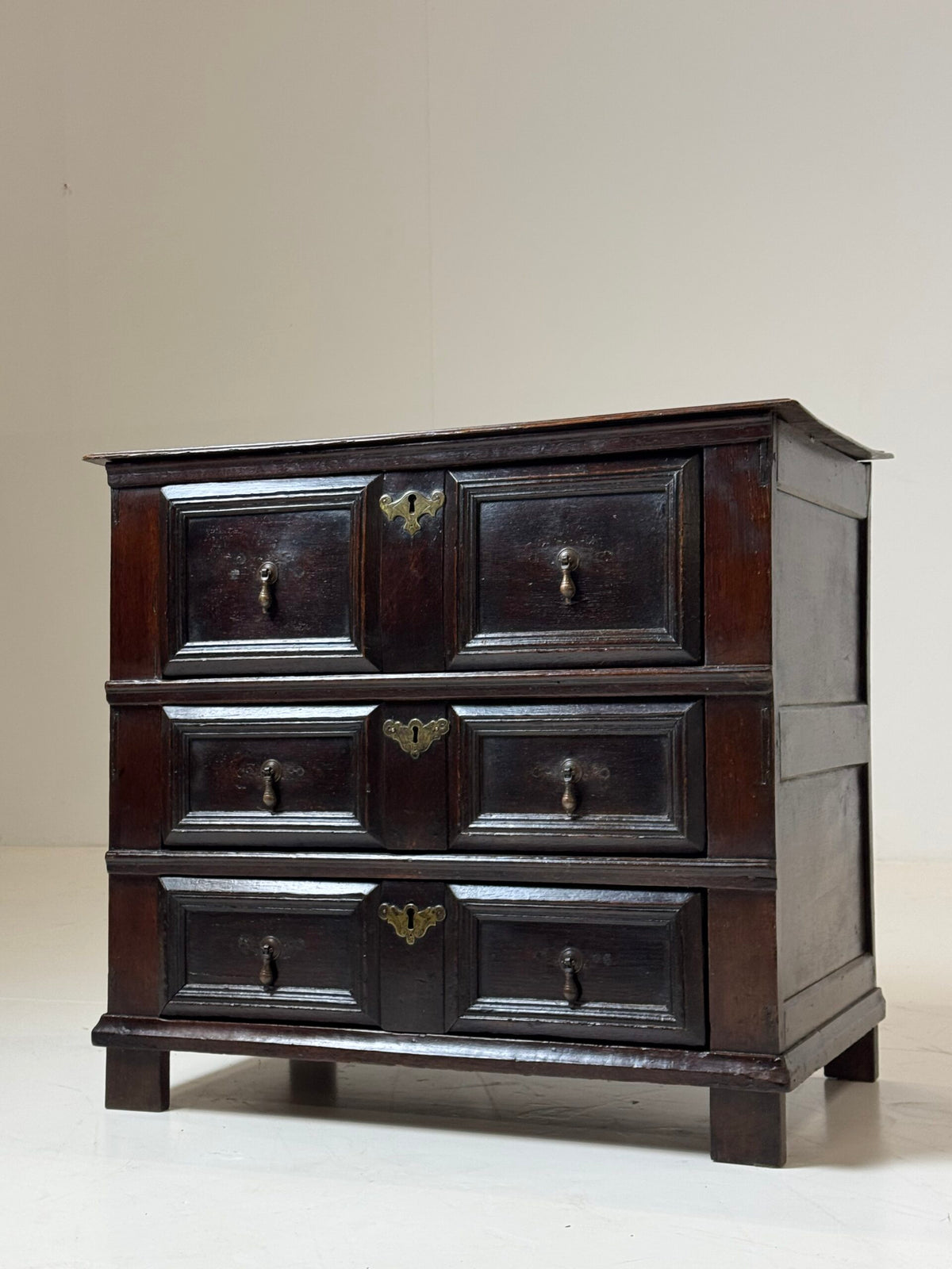 English Oak Chest of Drawers, c. 1690, photo 18