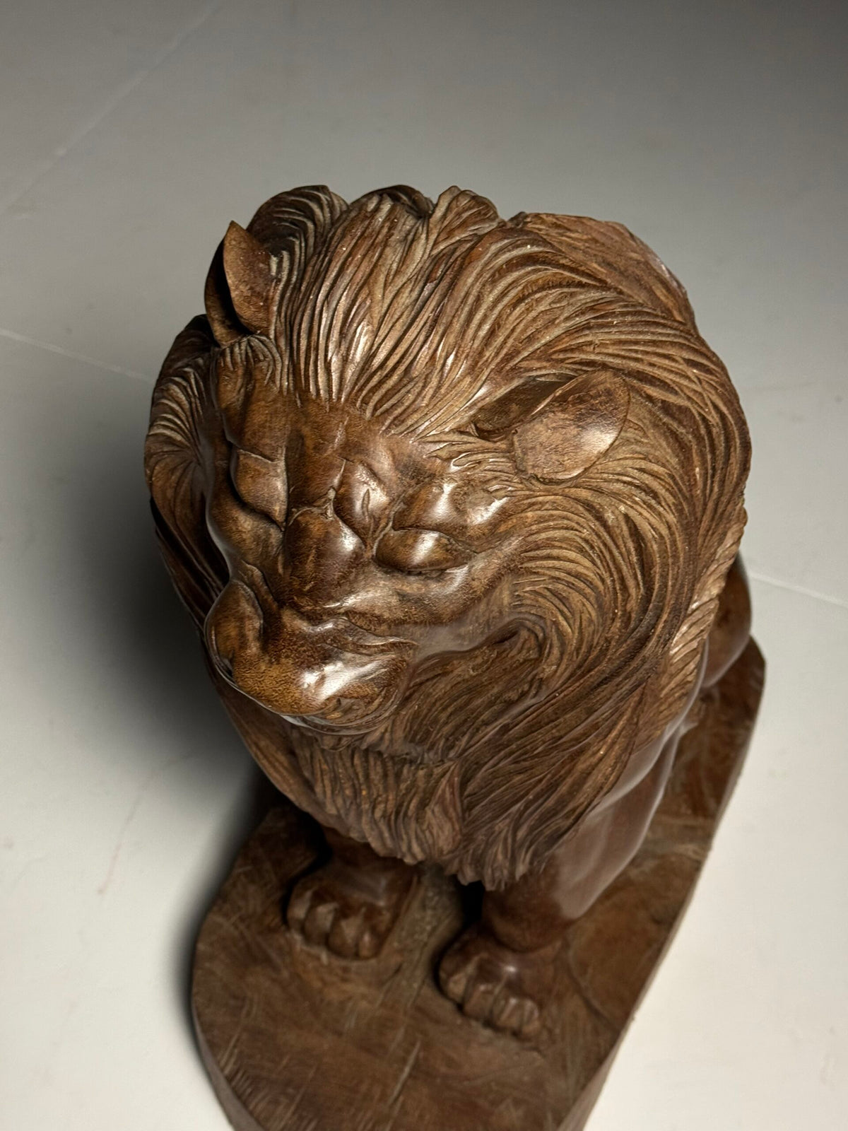 Large Carved Wooden Seated Lion, South East Asia, Late 20th Century, photo 4