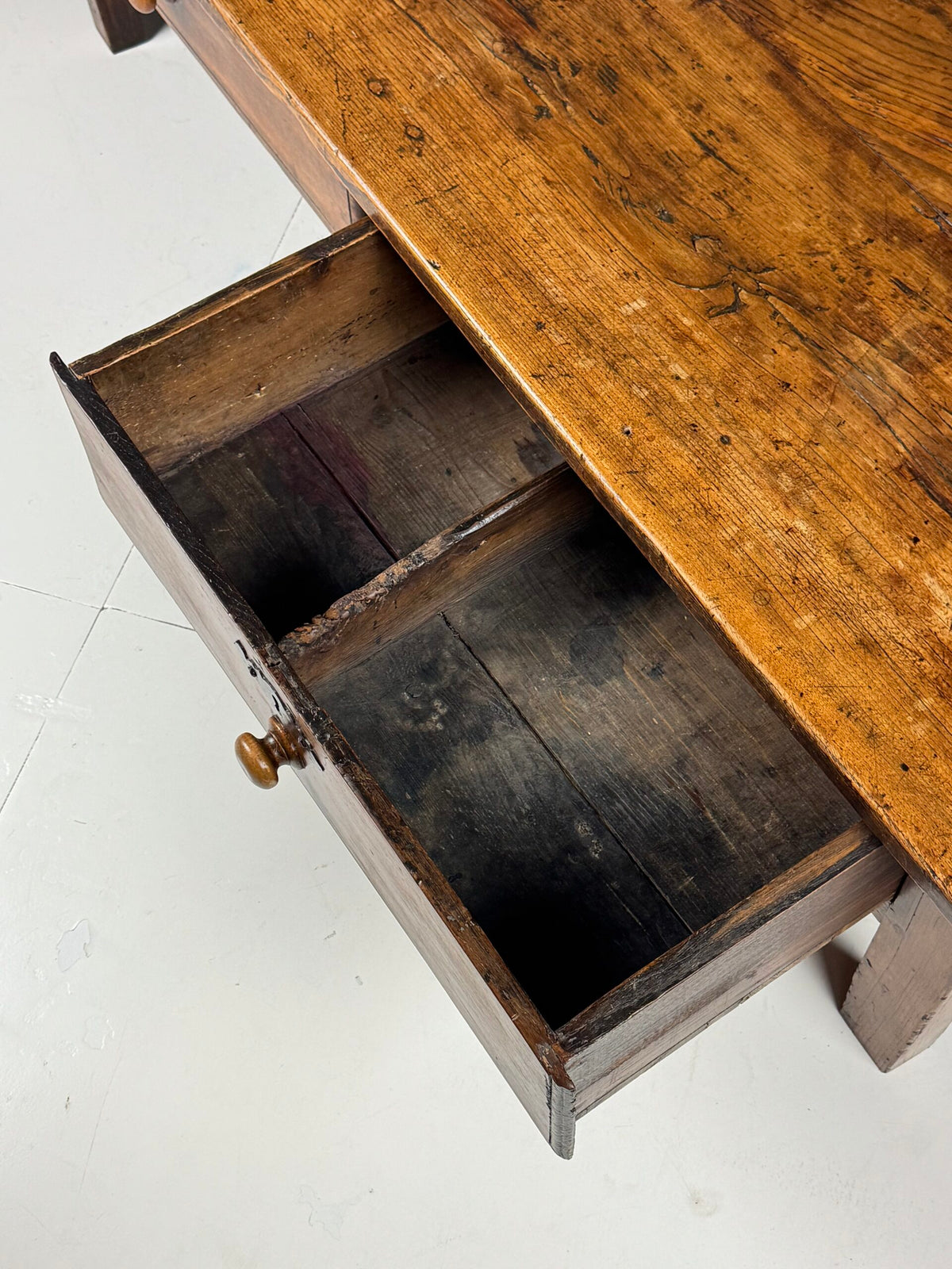 French Farmhouse Coffee Table with Two Drawers, photo 4