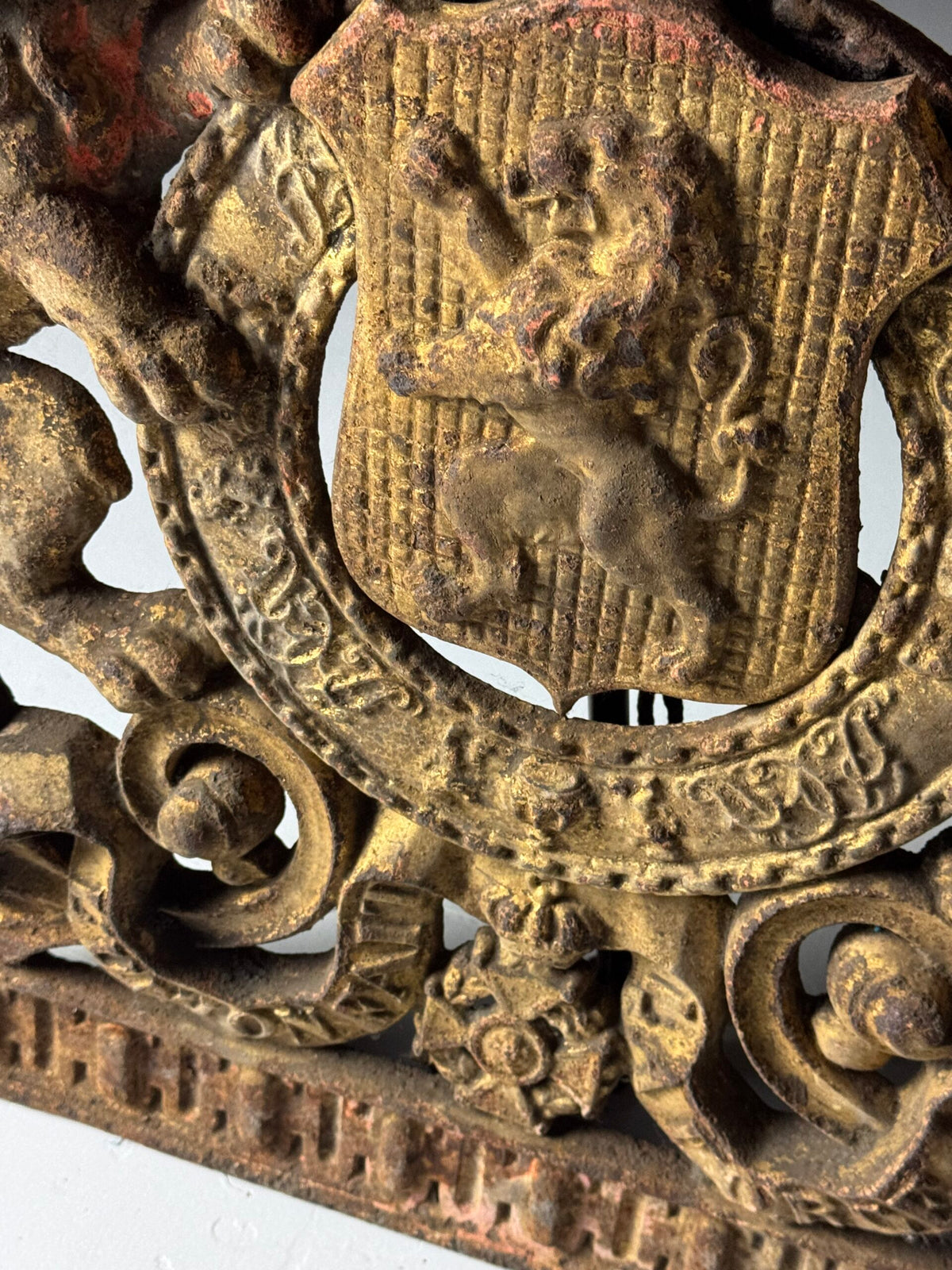 19th Century Cast Iron Coat of Arms, photo 15