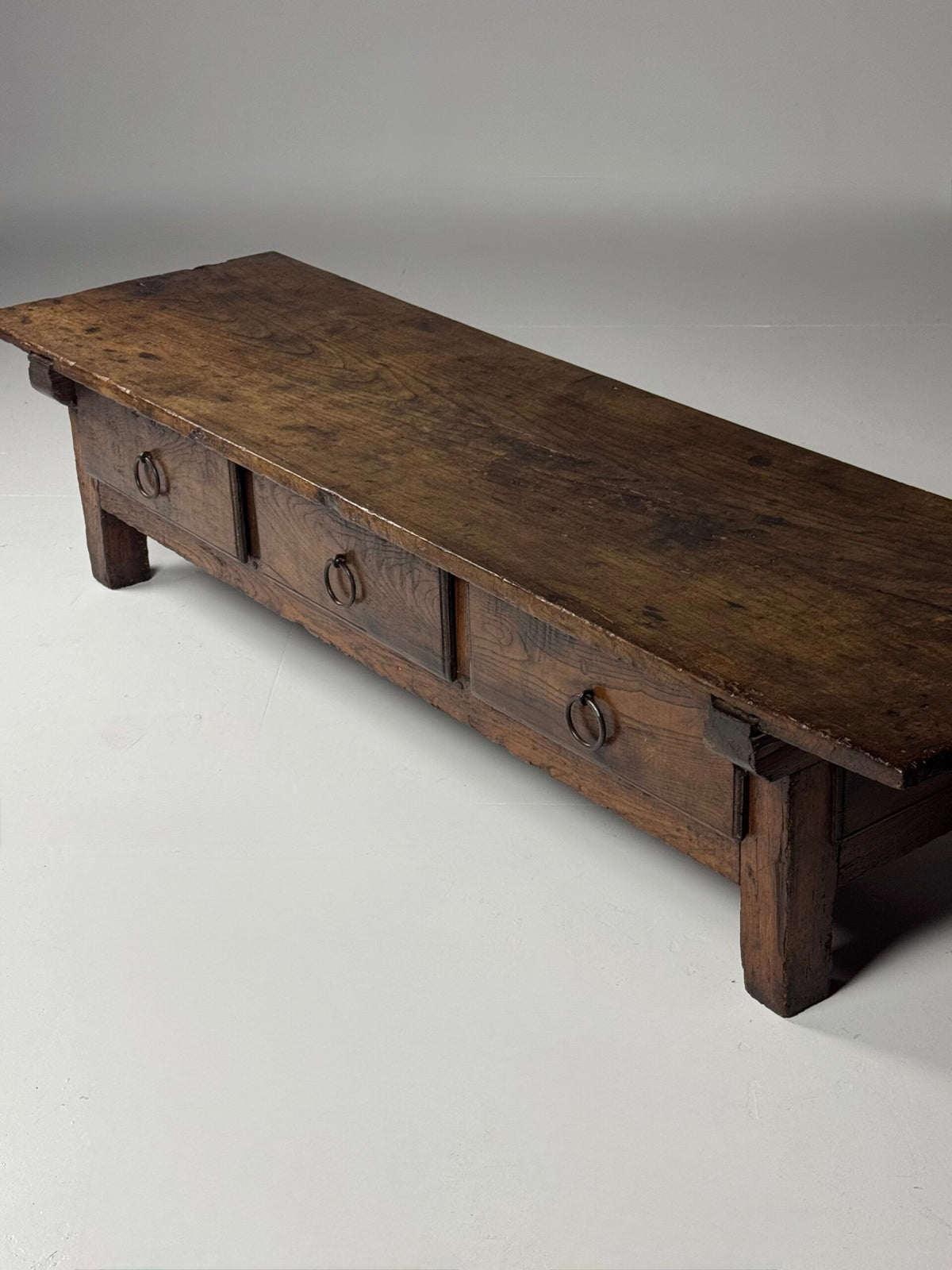 Very Long Spanish Walnut Coffee Table, 18th Century, 216 cm, photo 21