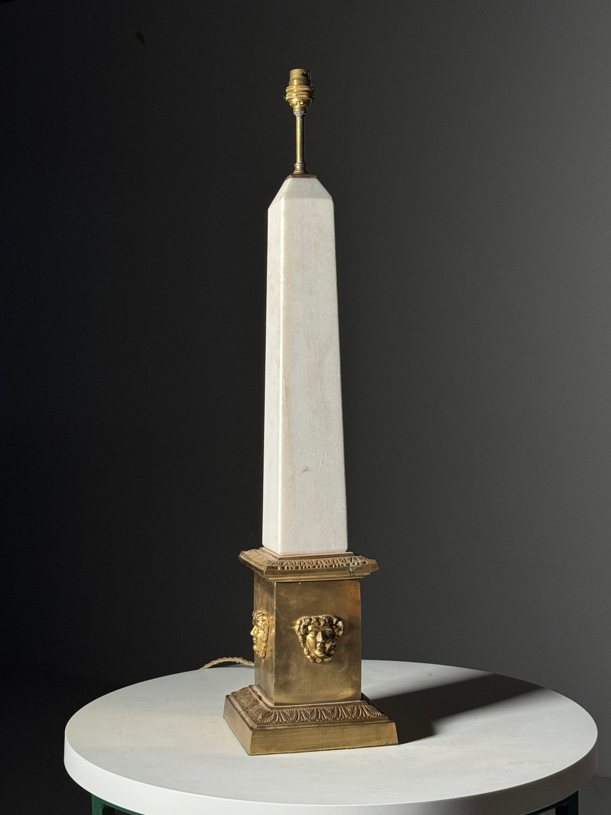 Neoclassical Marble Obelisk Table Lamp with Brass Base, 1970s, photo 2