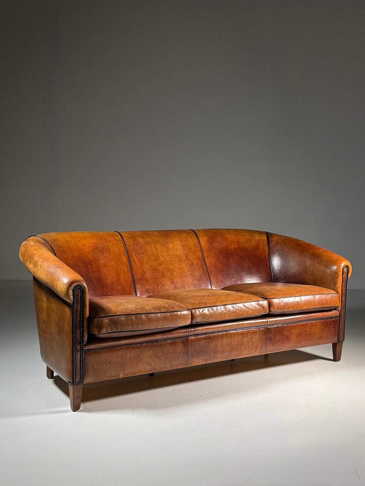 Spacious Three Seater Sheepskin Leather Sofa, photo 4