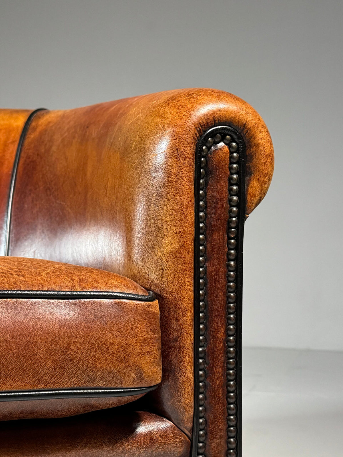 Spacious Three Seater Sheepskin Leather Sofa, photo 11