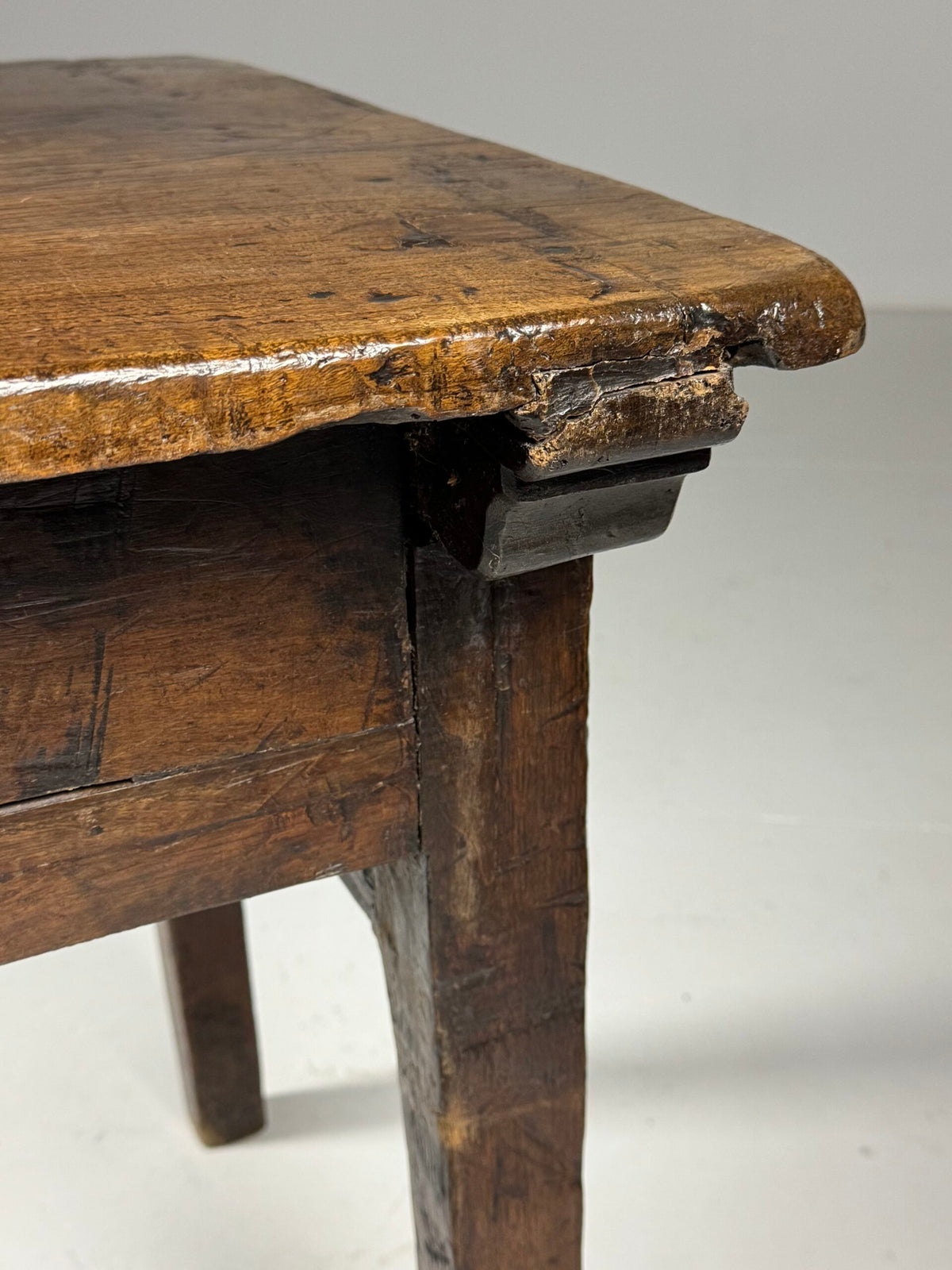 Spanish Walnut Table with Three Drawers, 18th Century, photo 3
