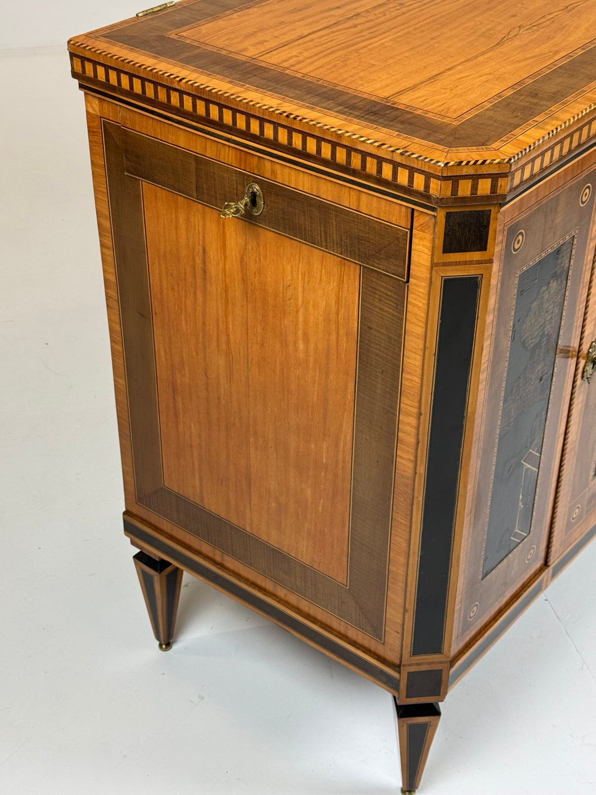Dutch Louis XVI Fold-Over Buffet, circa 1790 to 1800, photo 5