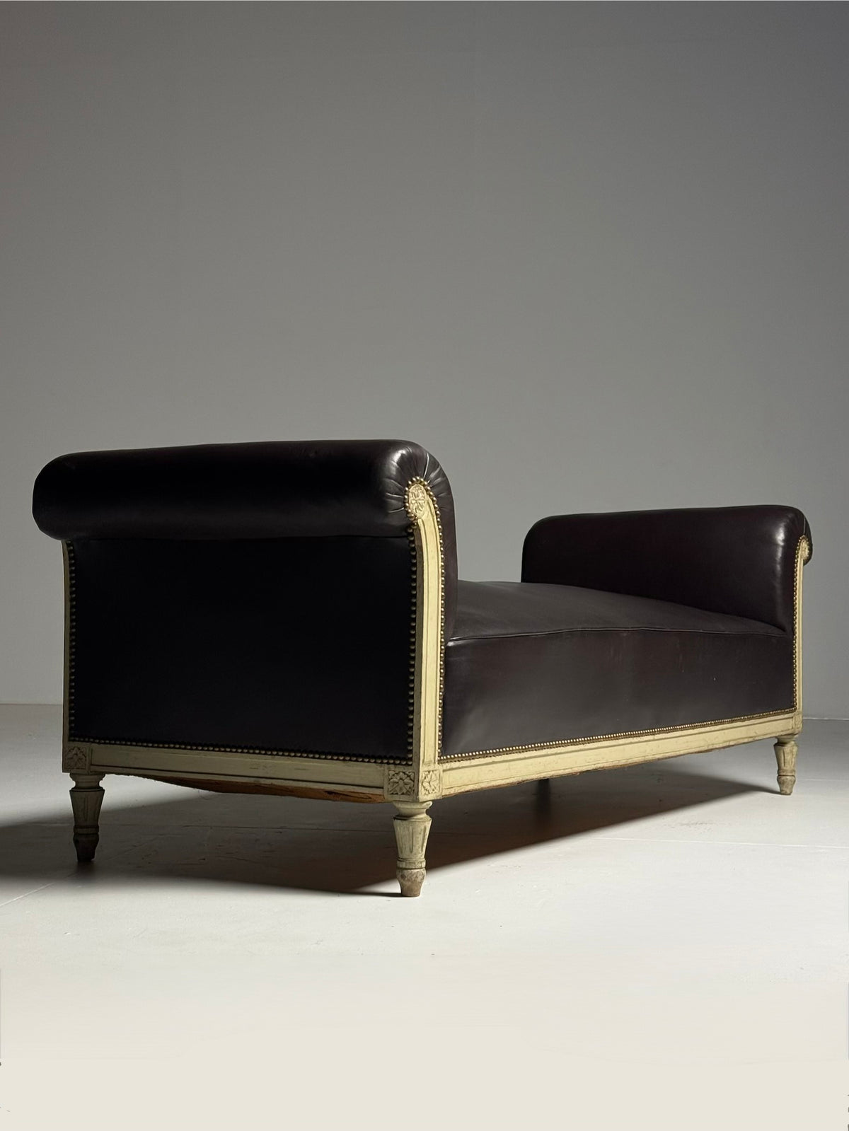 French Chaise Longue with Oak Frame and Brown Leather, photo 4