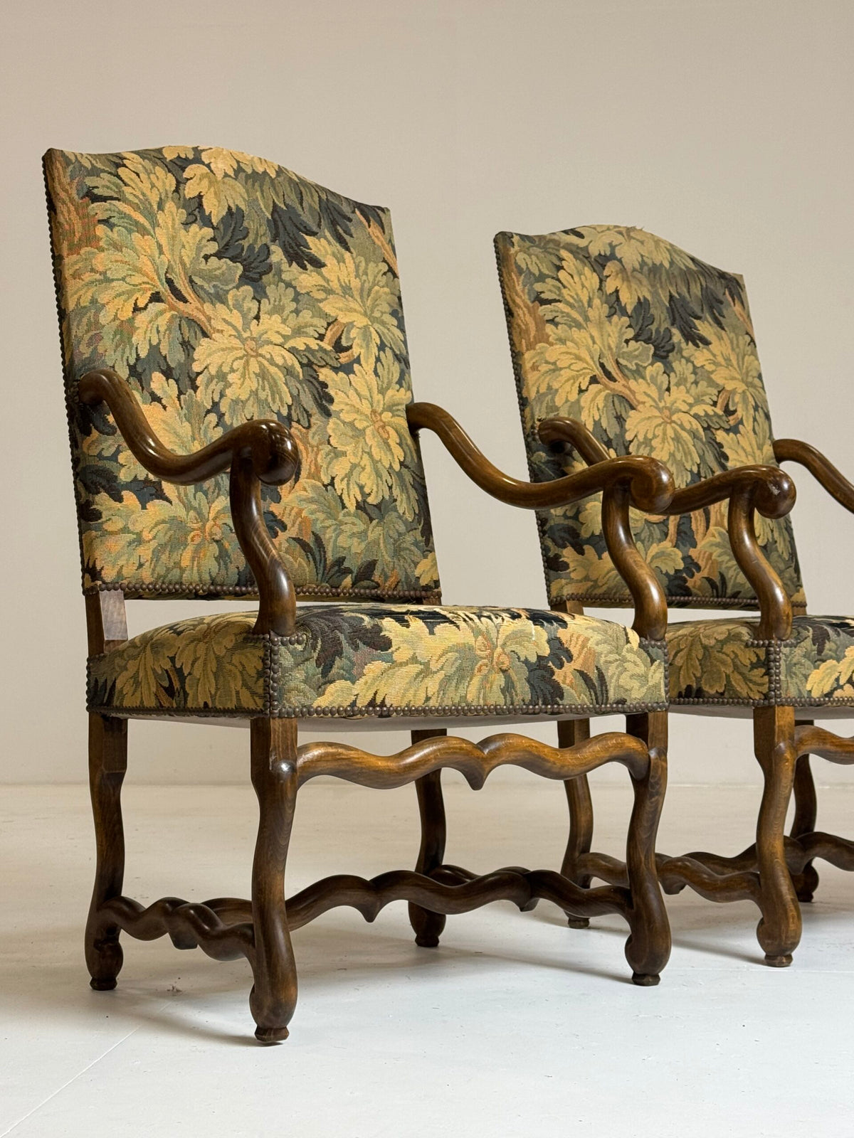 Pair of Os de Mouton Armchairs in Oudenaarde Tapestry Style, photo 25