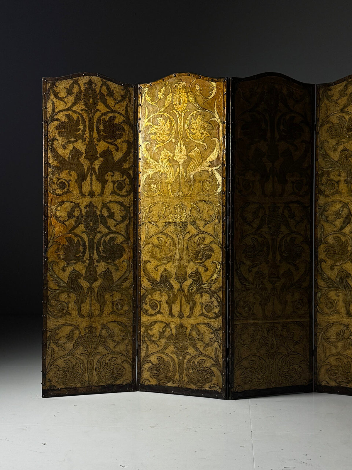 19th Century French Yellow Leather Folding Screen, photo 13