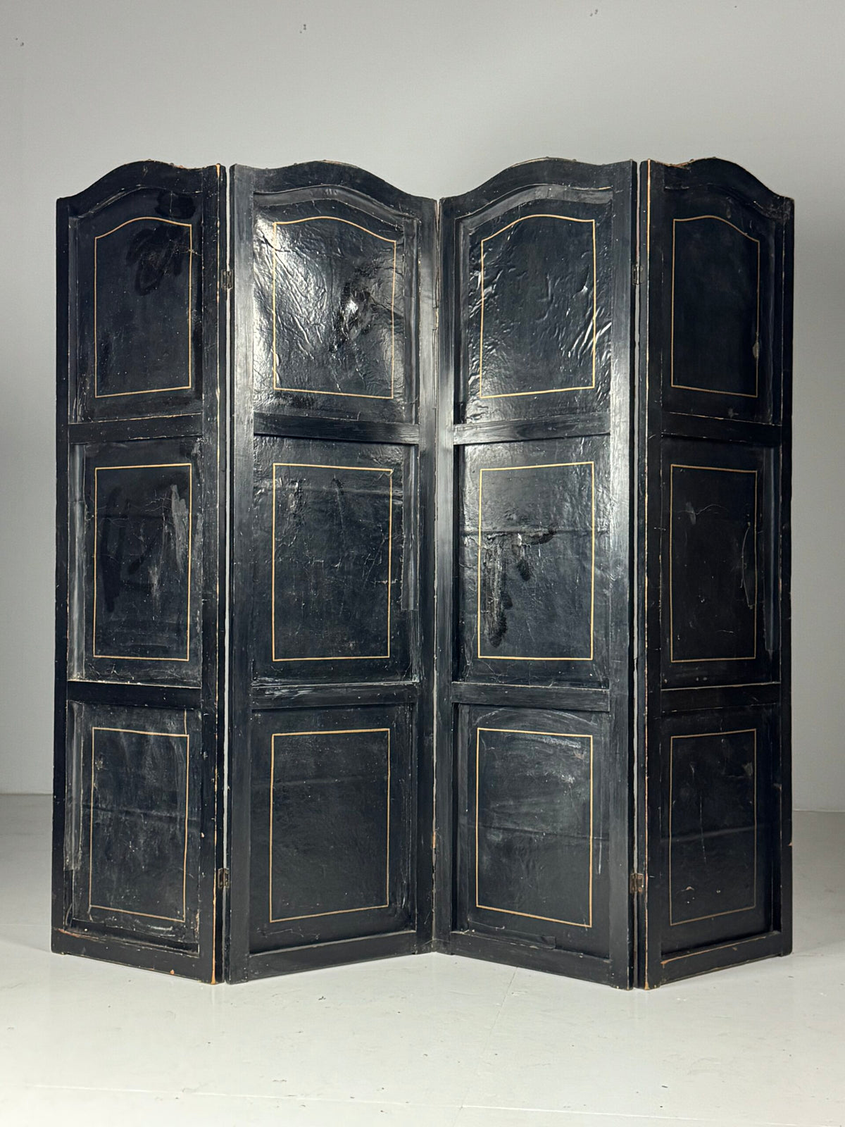 19th Century French Yellow Leather Folding Screen, photo 24