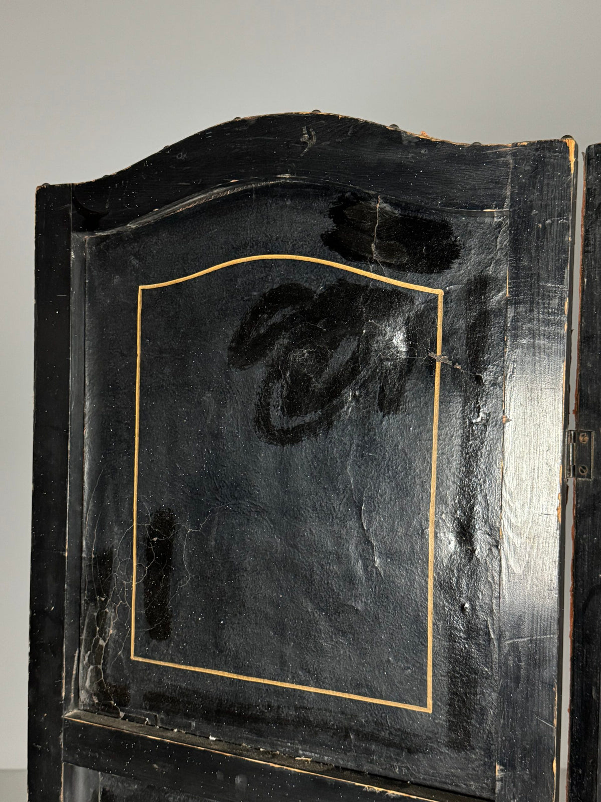 19th Century French Yellow Leather Folding Screen, photo 22